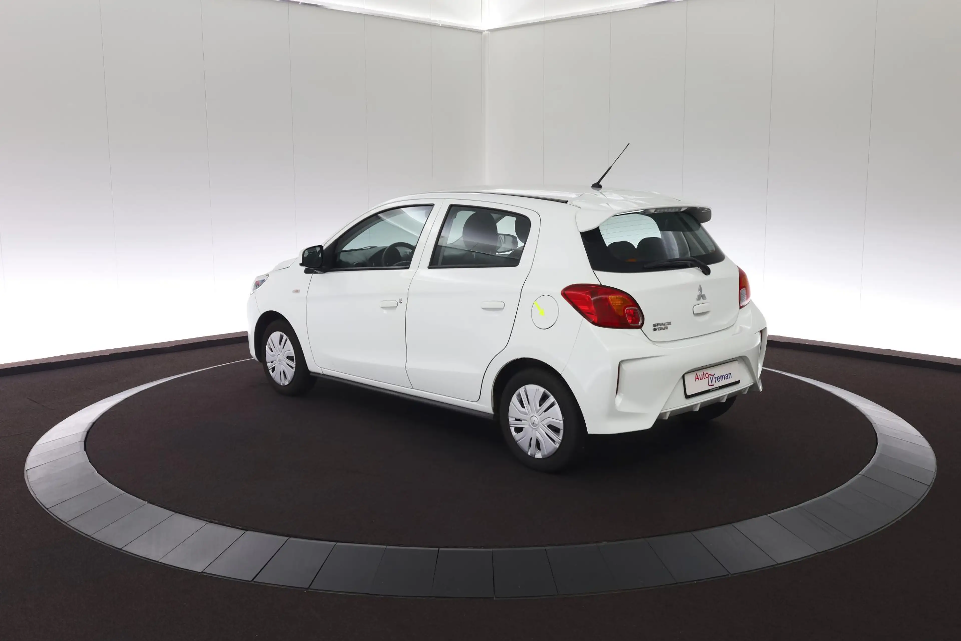 Mitsubishi Space Star 1.0 Cool+ — photo 3