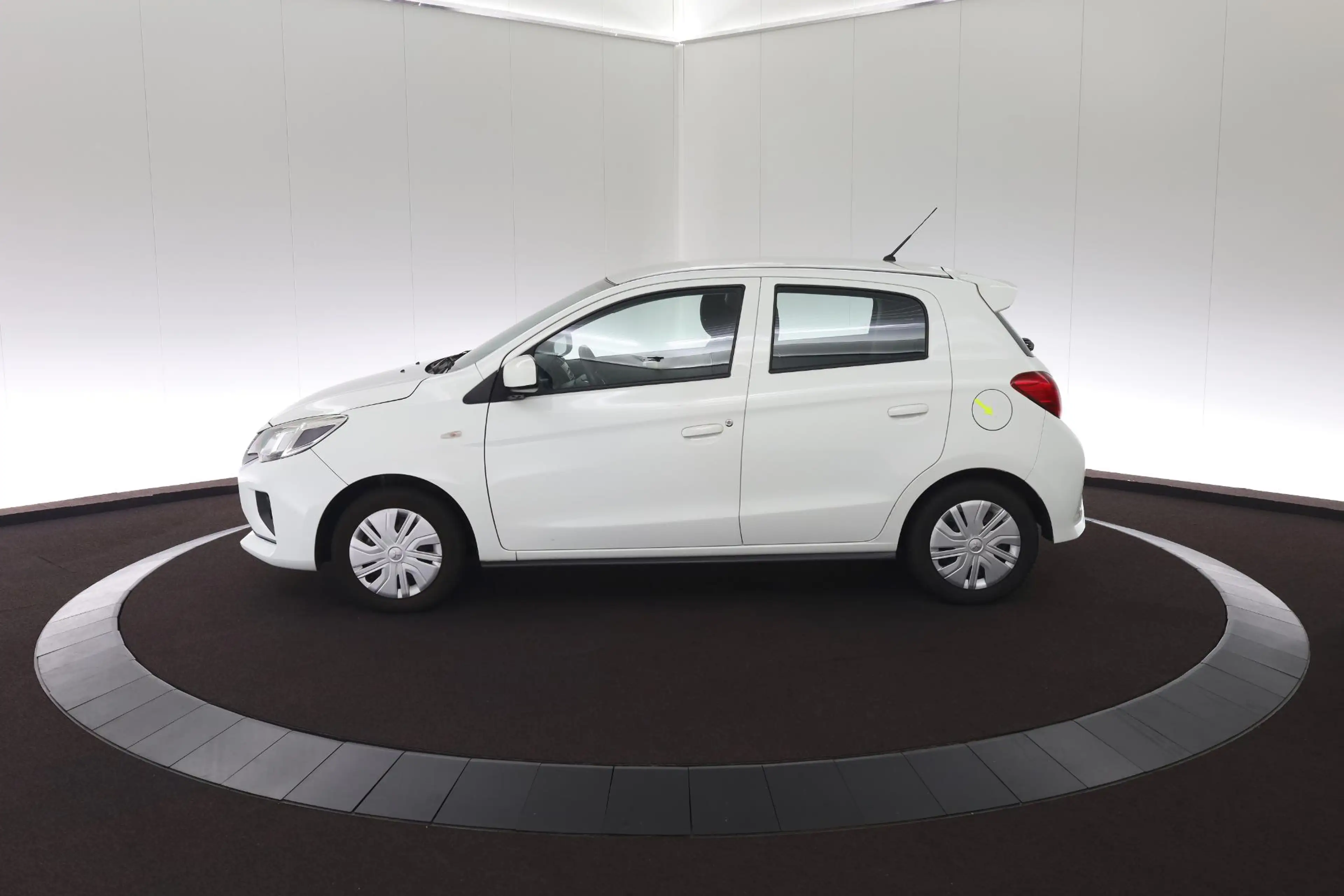 Mitsubishi Space Star 1.0 Cool+ — photo 2