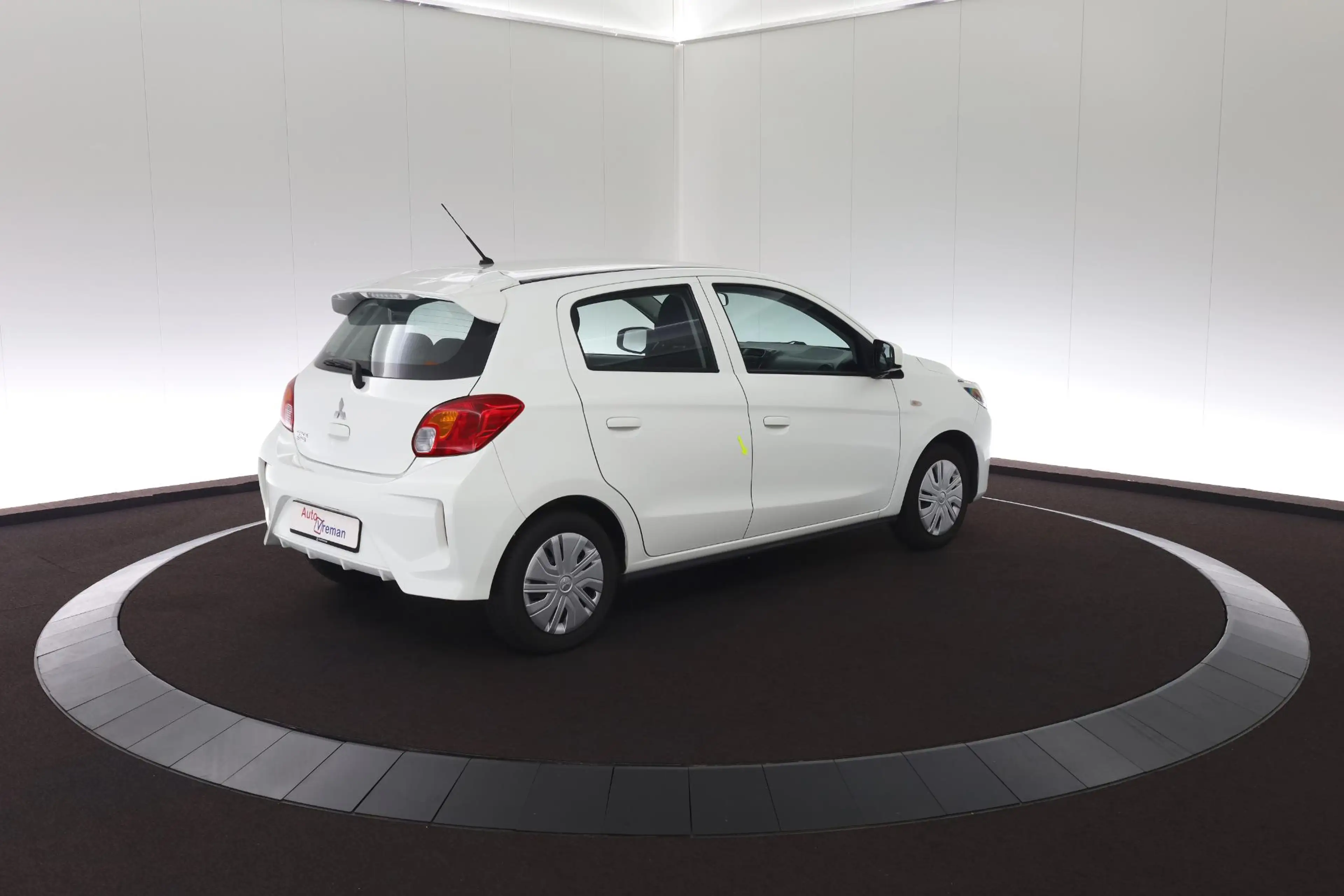 Mitsubishi Space Star 1.0 Cool+ — photo 5