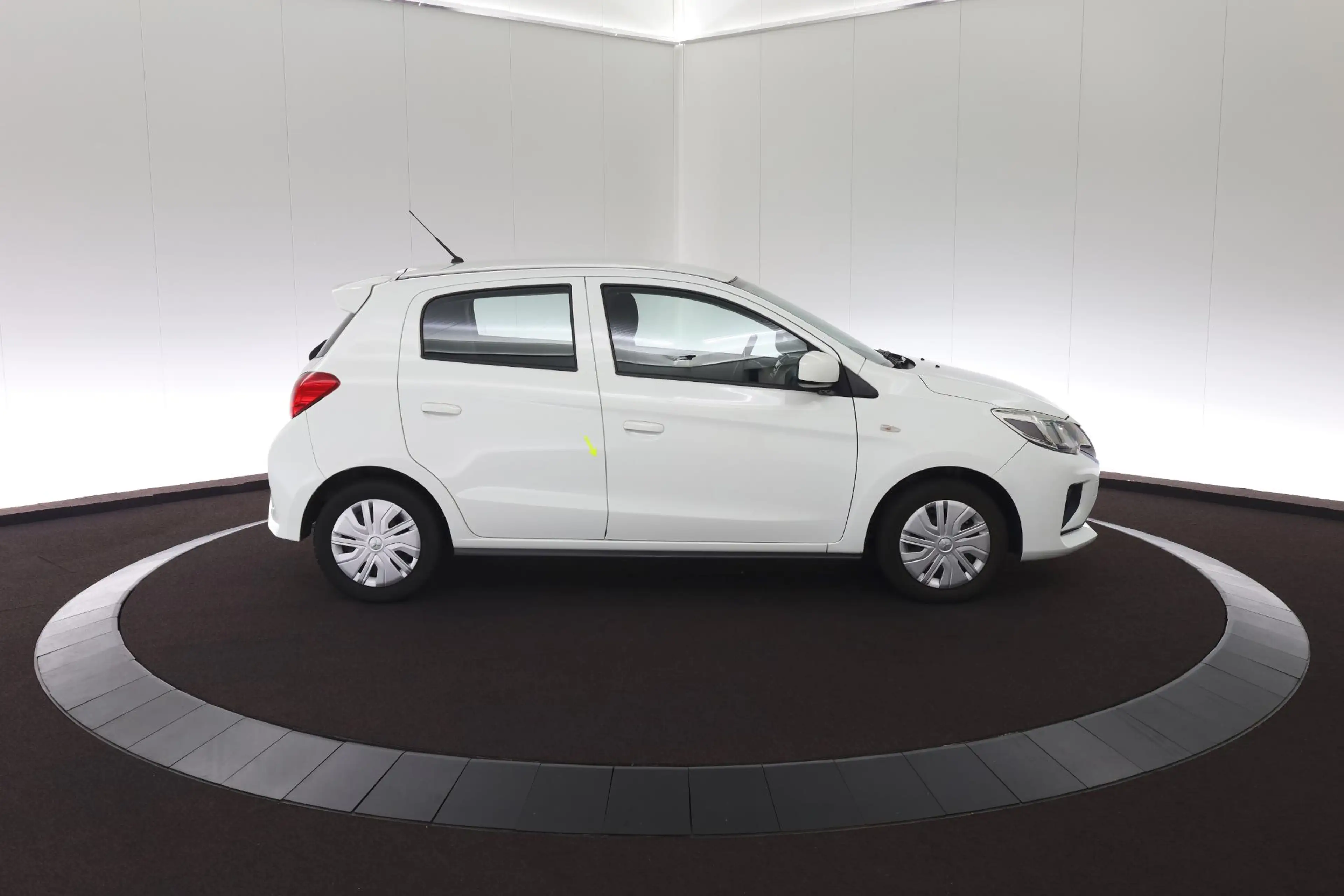 Mitsubishi Space Star 1.0 Cool+ — photo 6