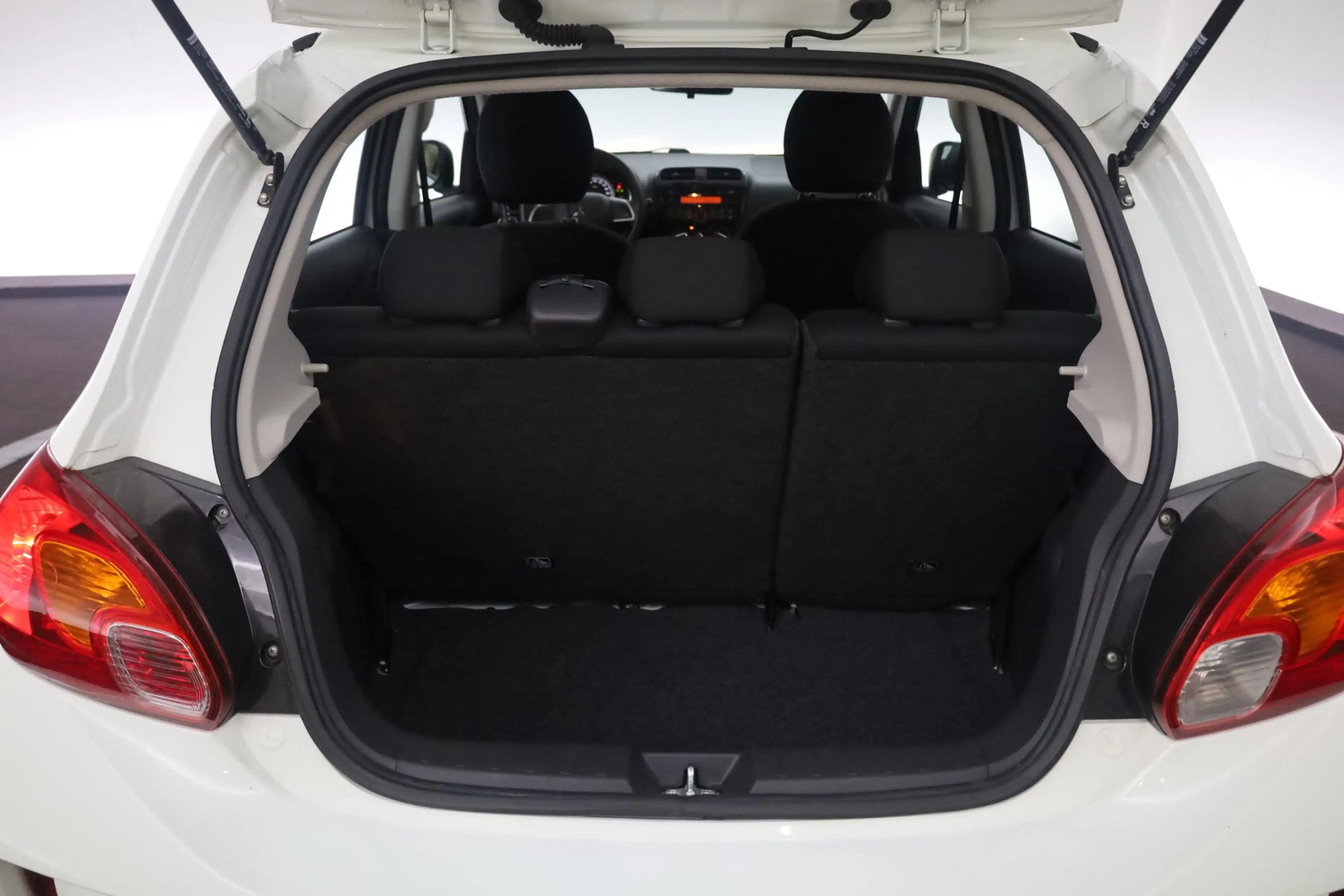 Mitsubishi Space Star 1.0 Cool+ — photo 17