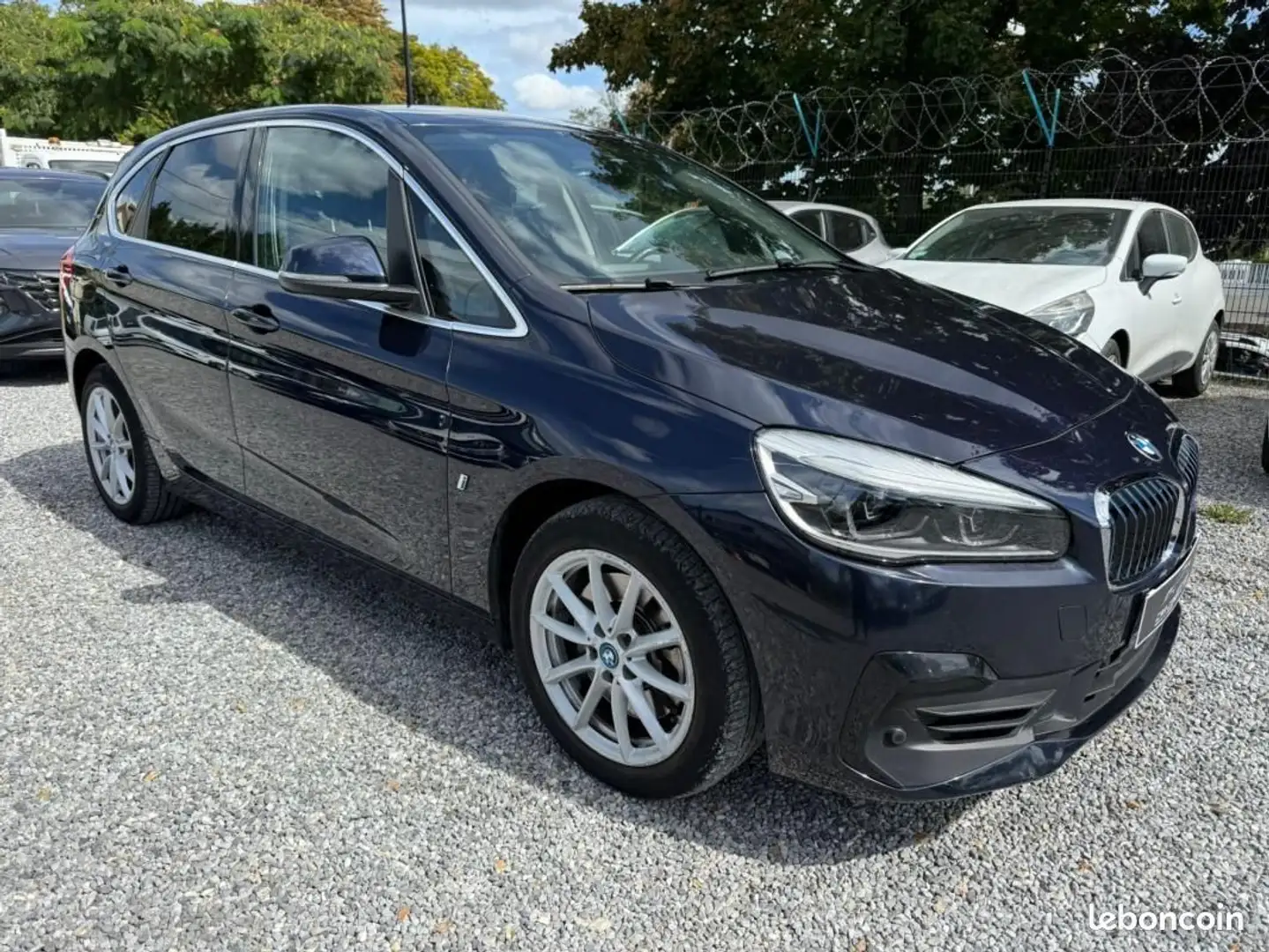 BMW 225 Serie F45 LCI 225xe iPerformance 224 ch BVA6 Premiere - Blau - 2