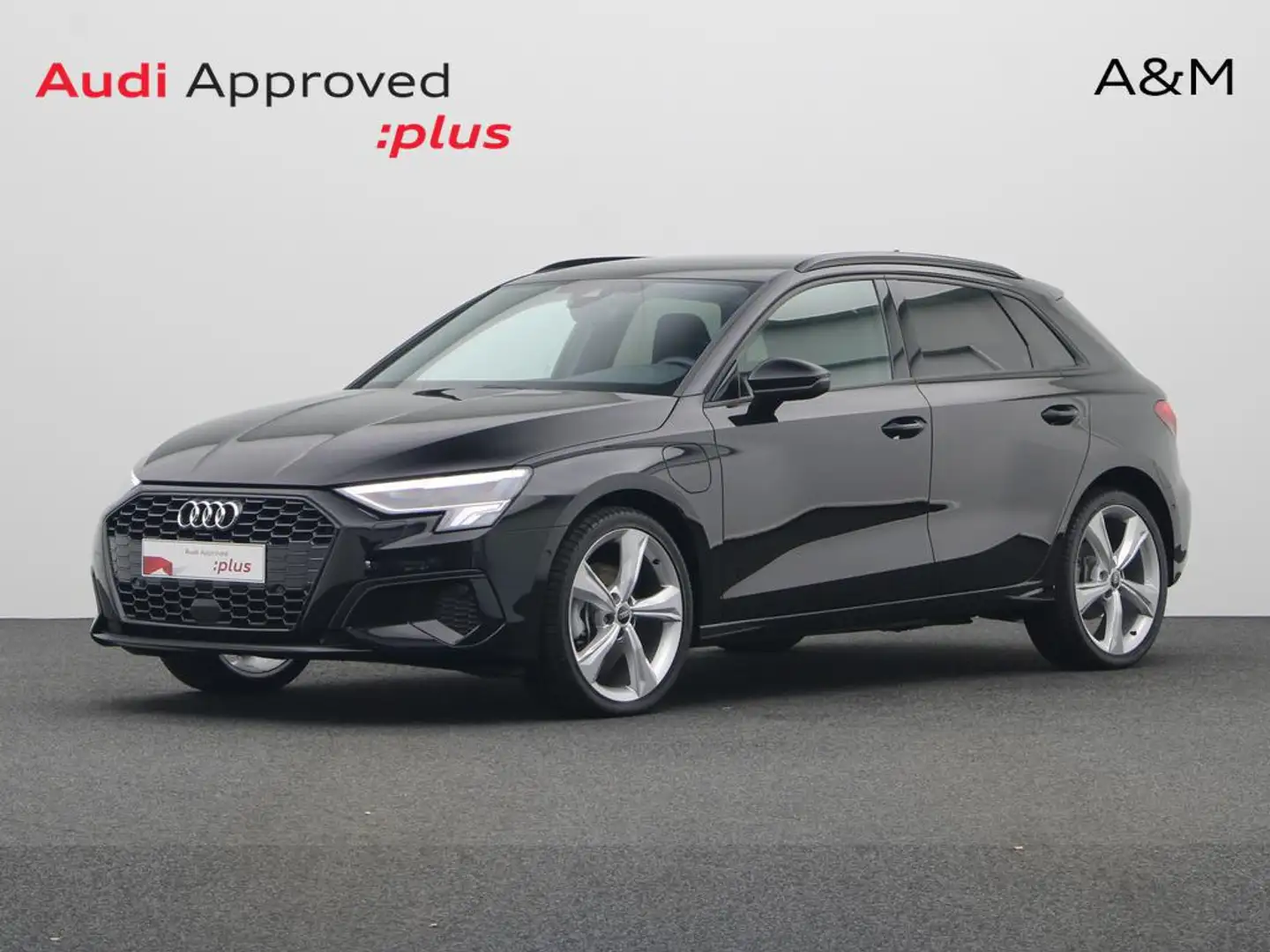 Audi A3 Sportback PHEV S-LINE 40 TFSIe 204 PK S-TRONIC AUTOMAAT Schwarz - 1