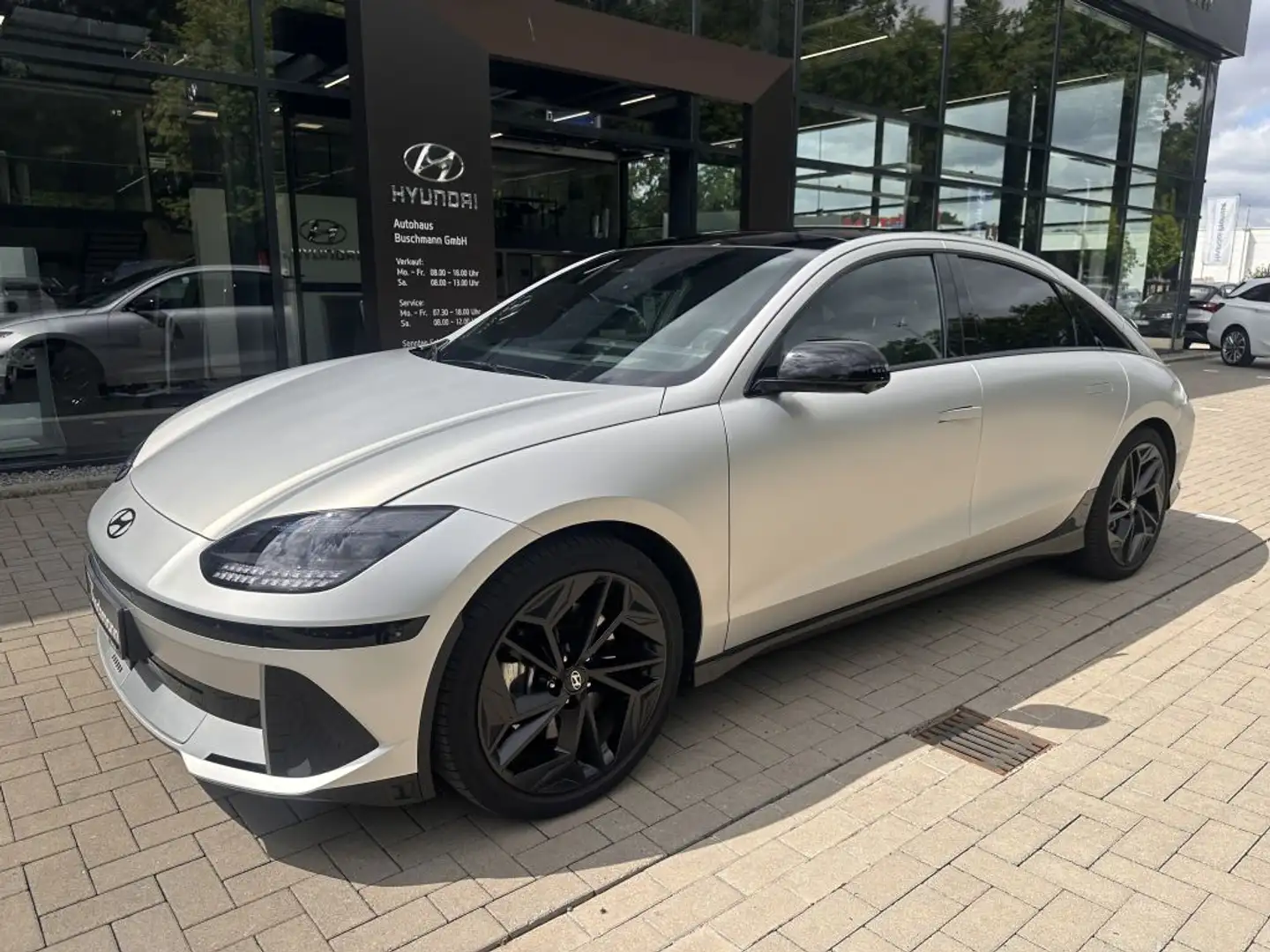 Hyundai IONIQ 6 77,4 kWh 4WD First Edition +AHK+ Beige - 1