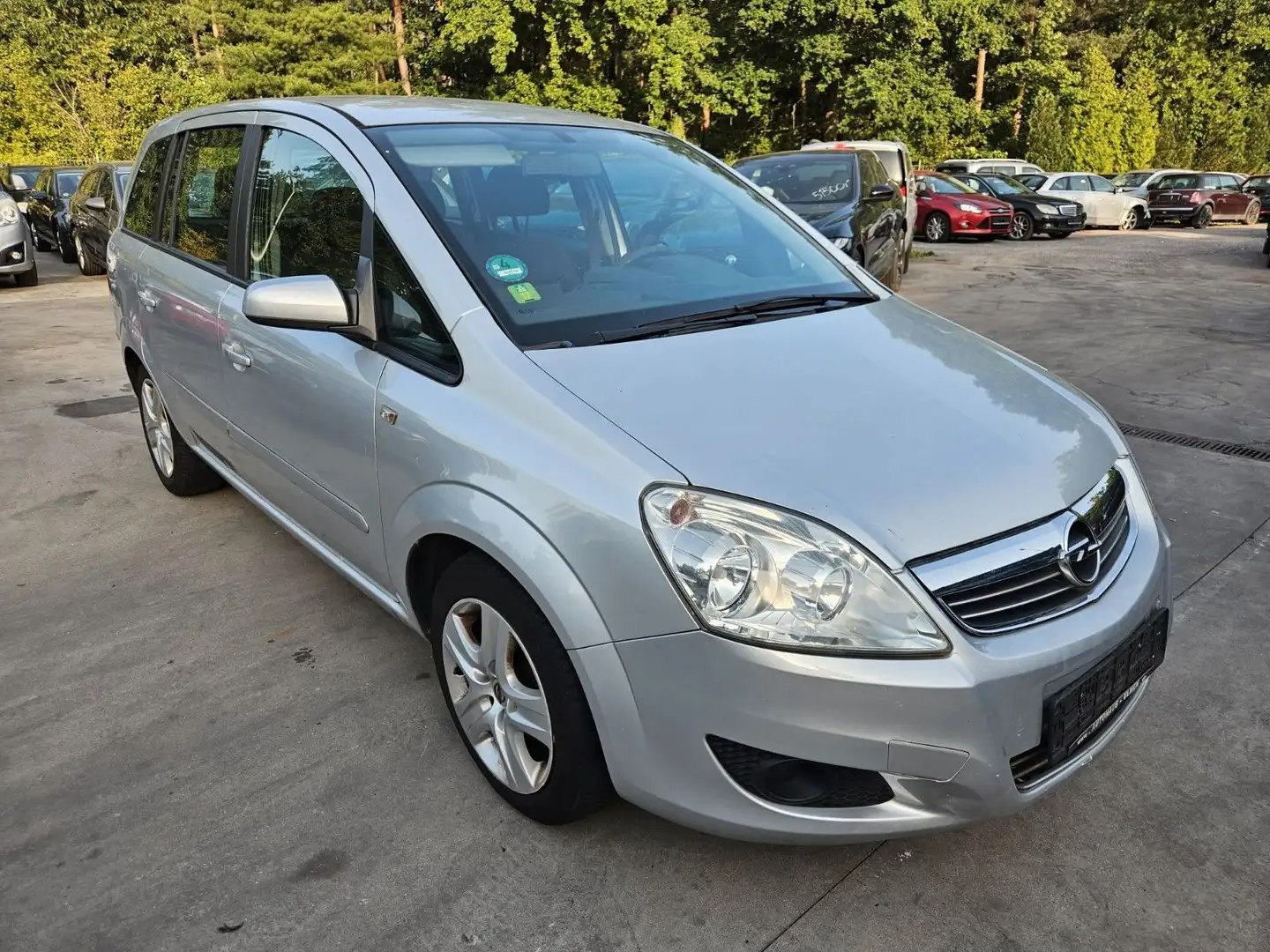 Opel Zafira B Edition Argintiu - 1