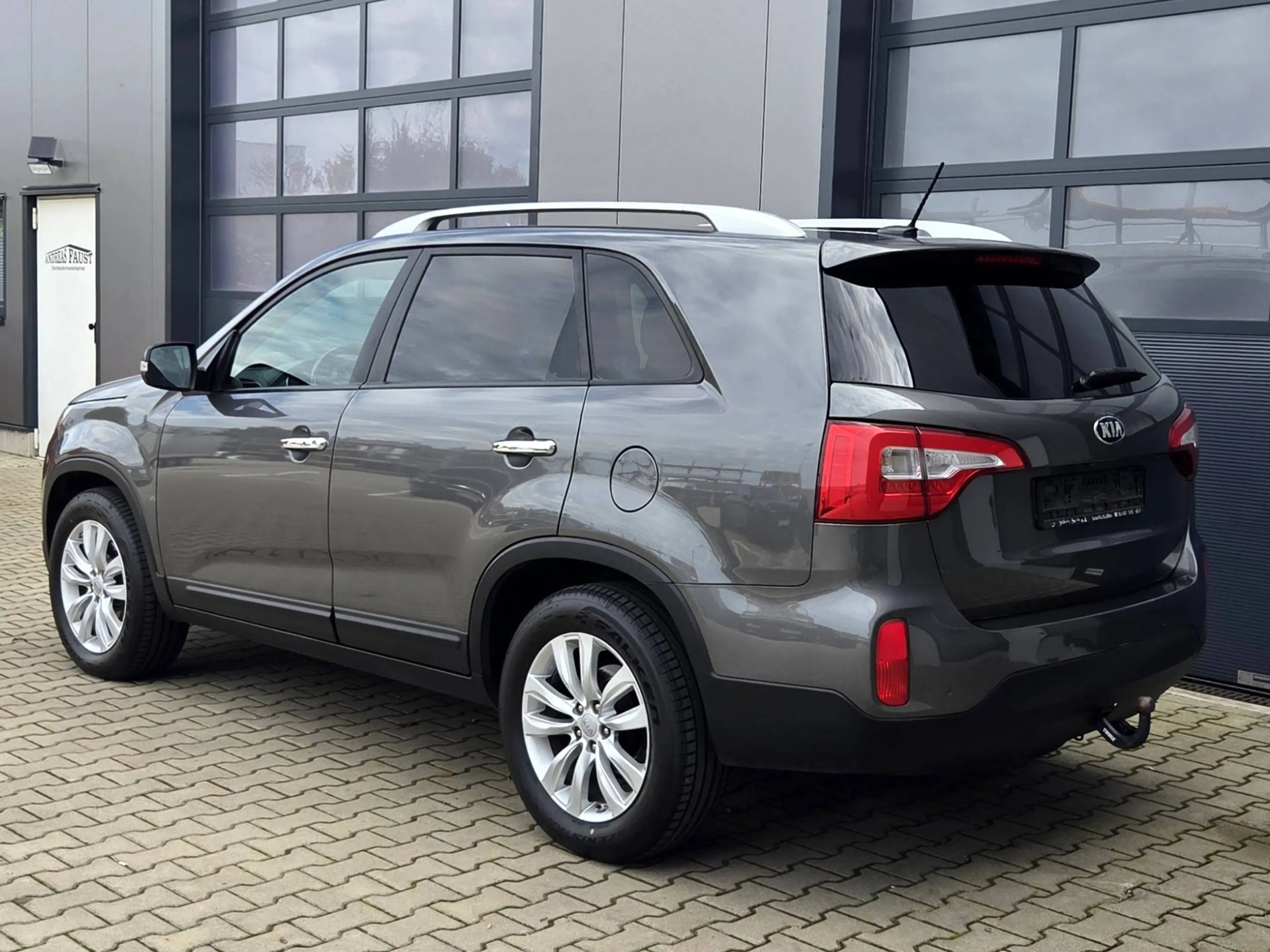 Kia Sorento Spirit 4WD — photo 3