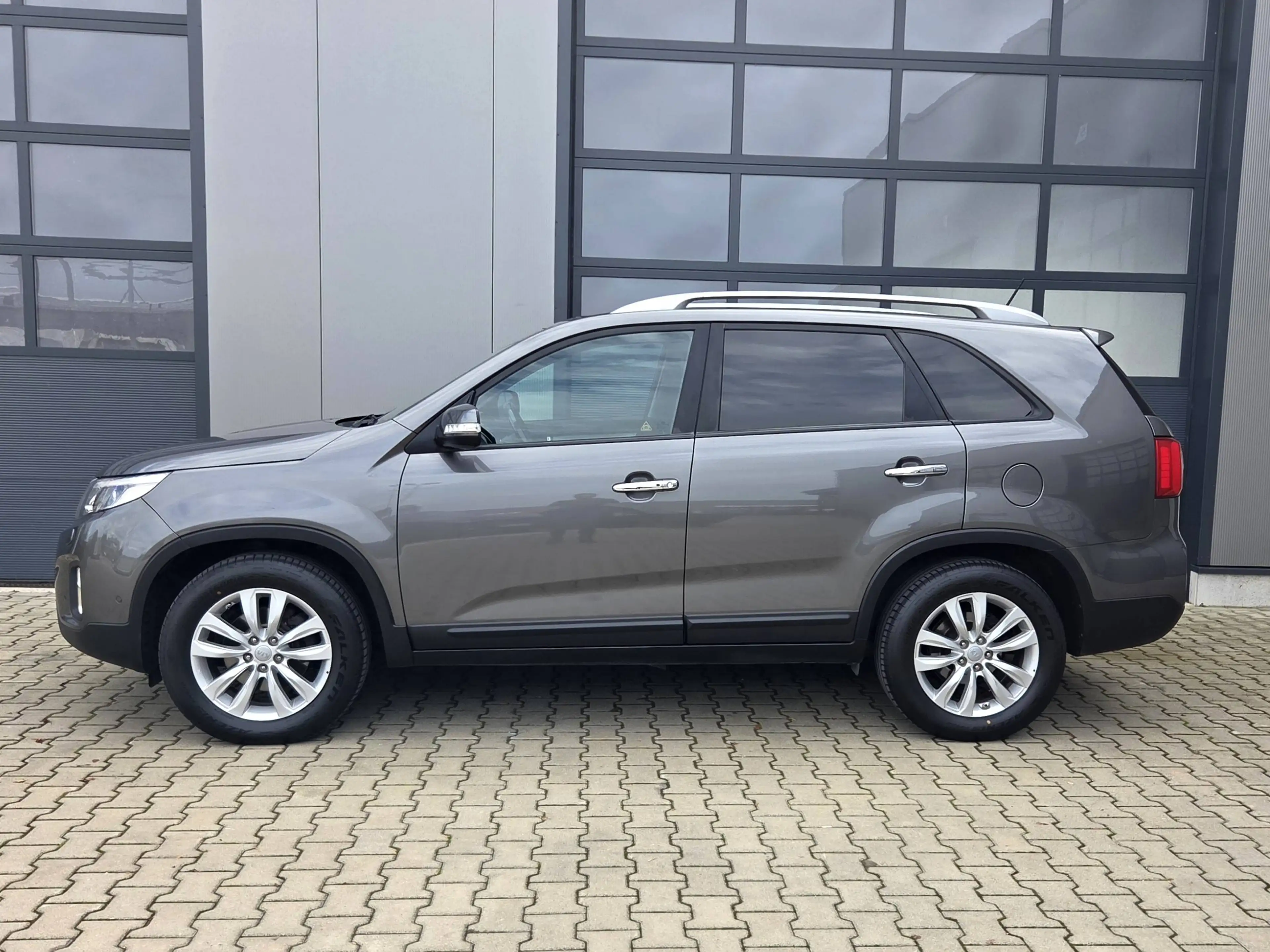 Kia Sorento Spirit 4WD — photo 2