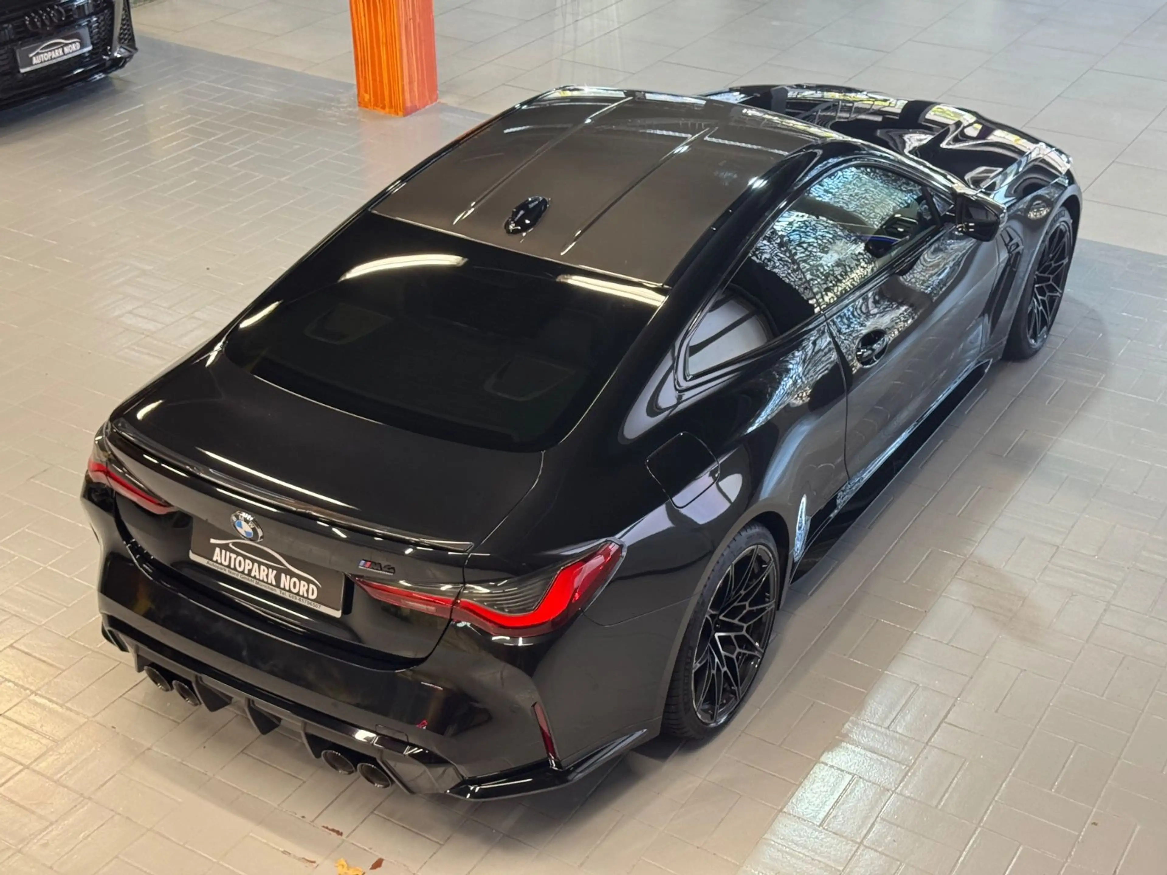 BMW M4 Coupe Competition LASER~CARBON EXT~HUD~360~HK — photo 8