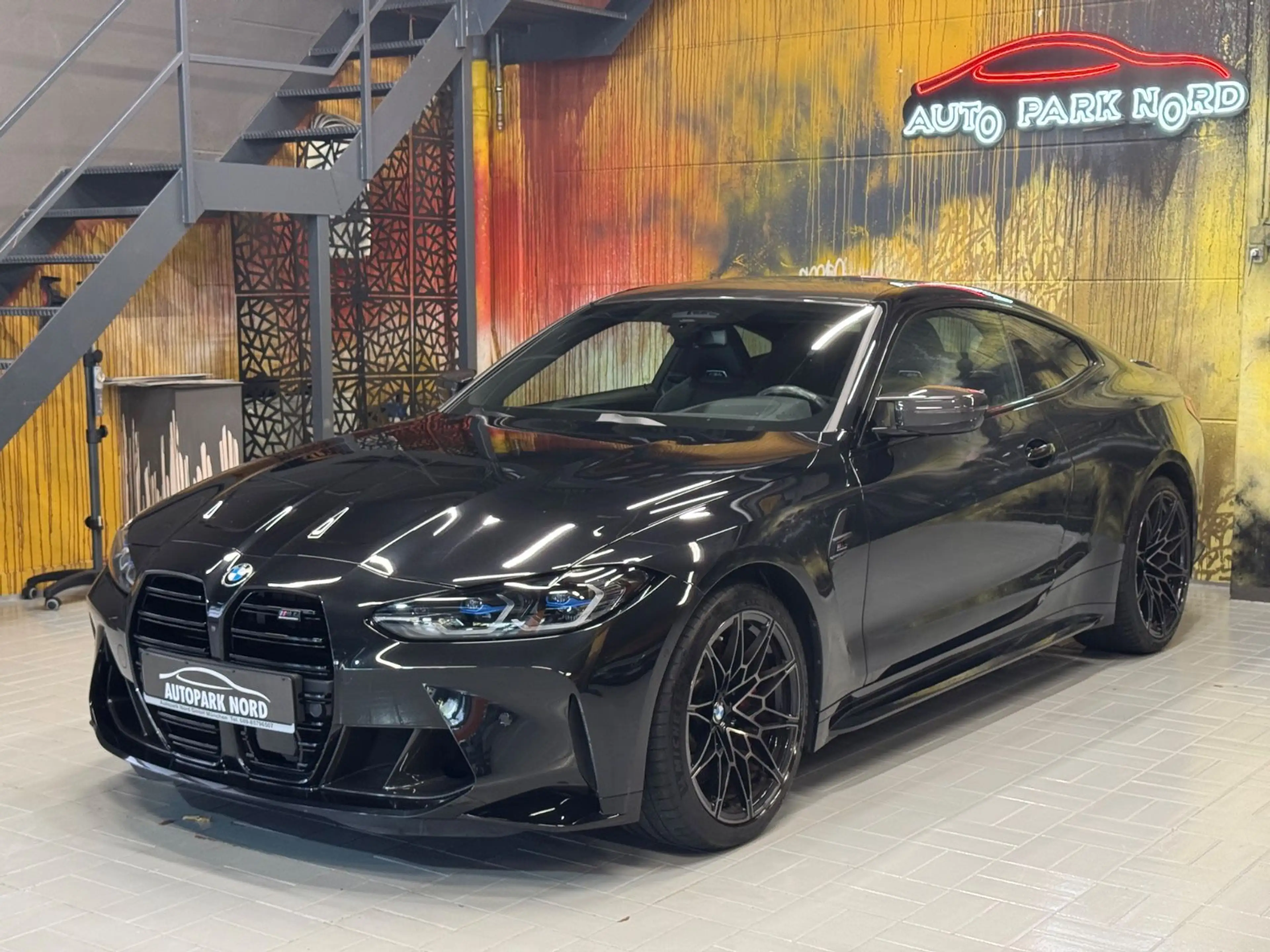 BMW M4 Coupe Competition LASER~CARBON EXT~HUD~360~HK — photo 3