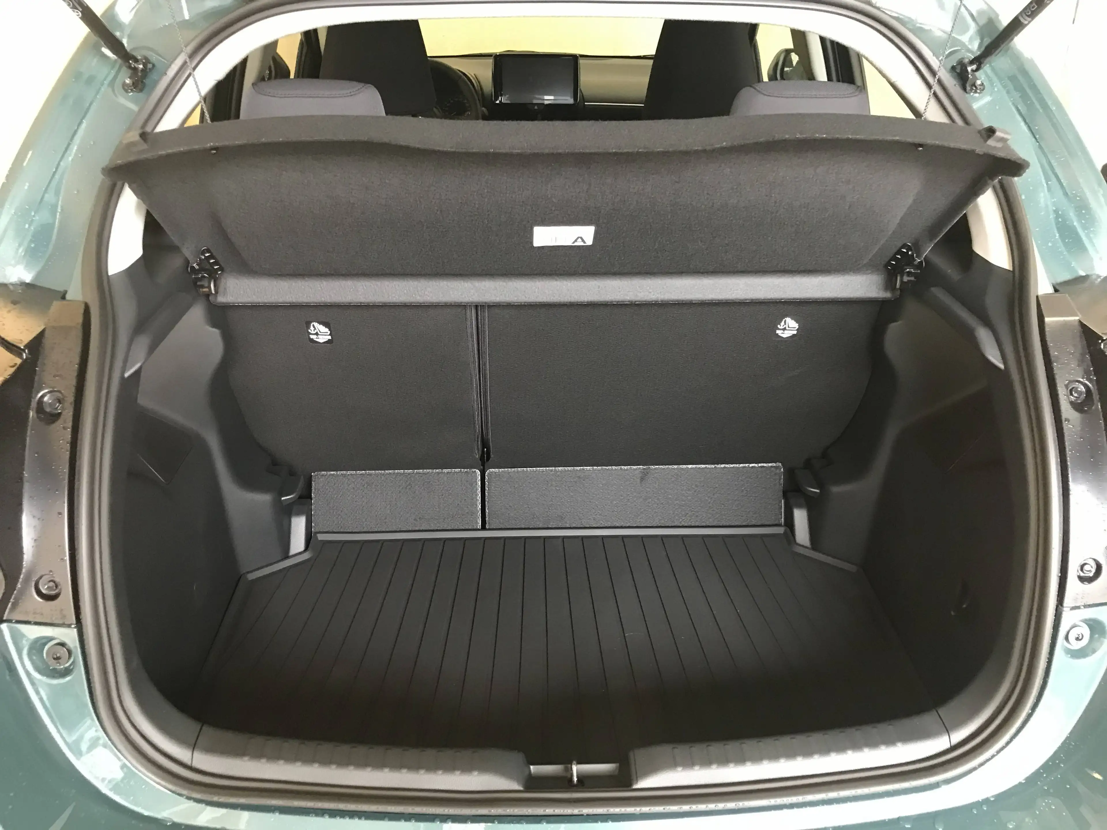 Mazda 2 2026 Mazda2 Hybrid 1.5L Hybrid VVT-i 116 CVT Exclusive-Line — photo 7