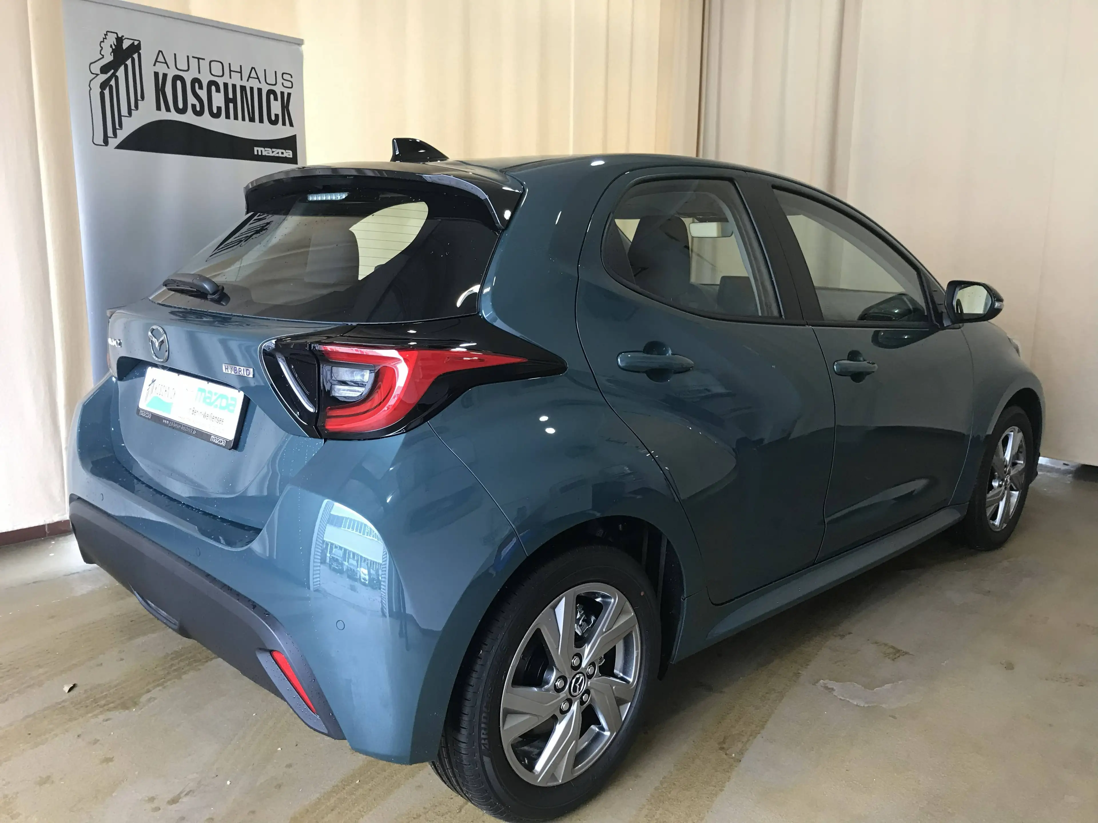 Mazda 2 2026 Mazda2 Hybrid 1.5L Hybrid VVT-i 116 CVT Exclusive-Line — photo 4