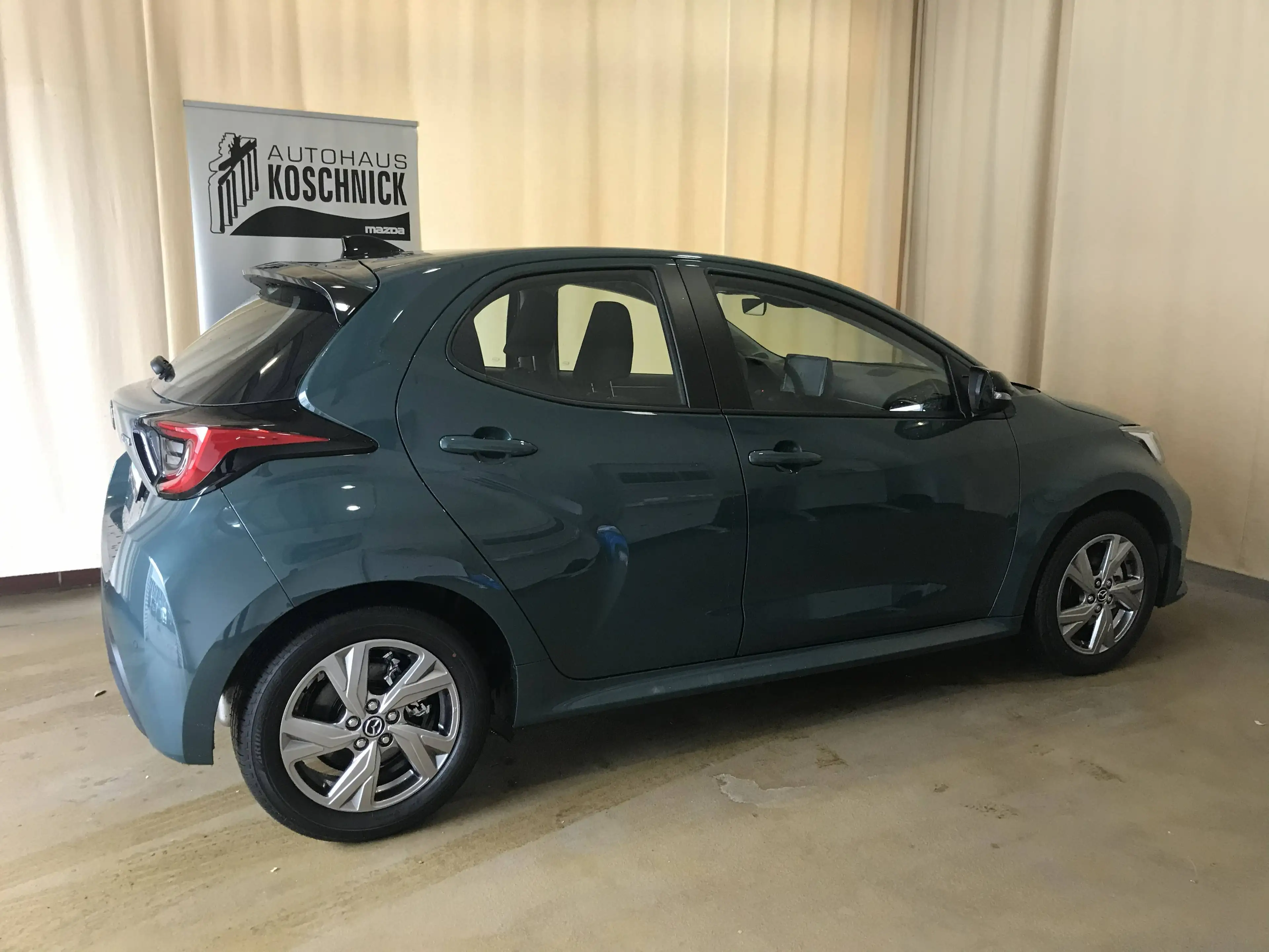Mazda 2 2026 Mazda2 Hybrid 1.5L Hybrid VVT-i 116 CVT Exclusive-Line — photo 6