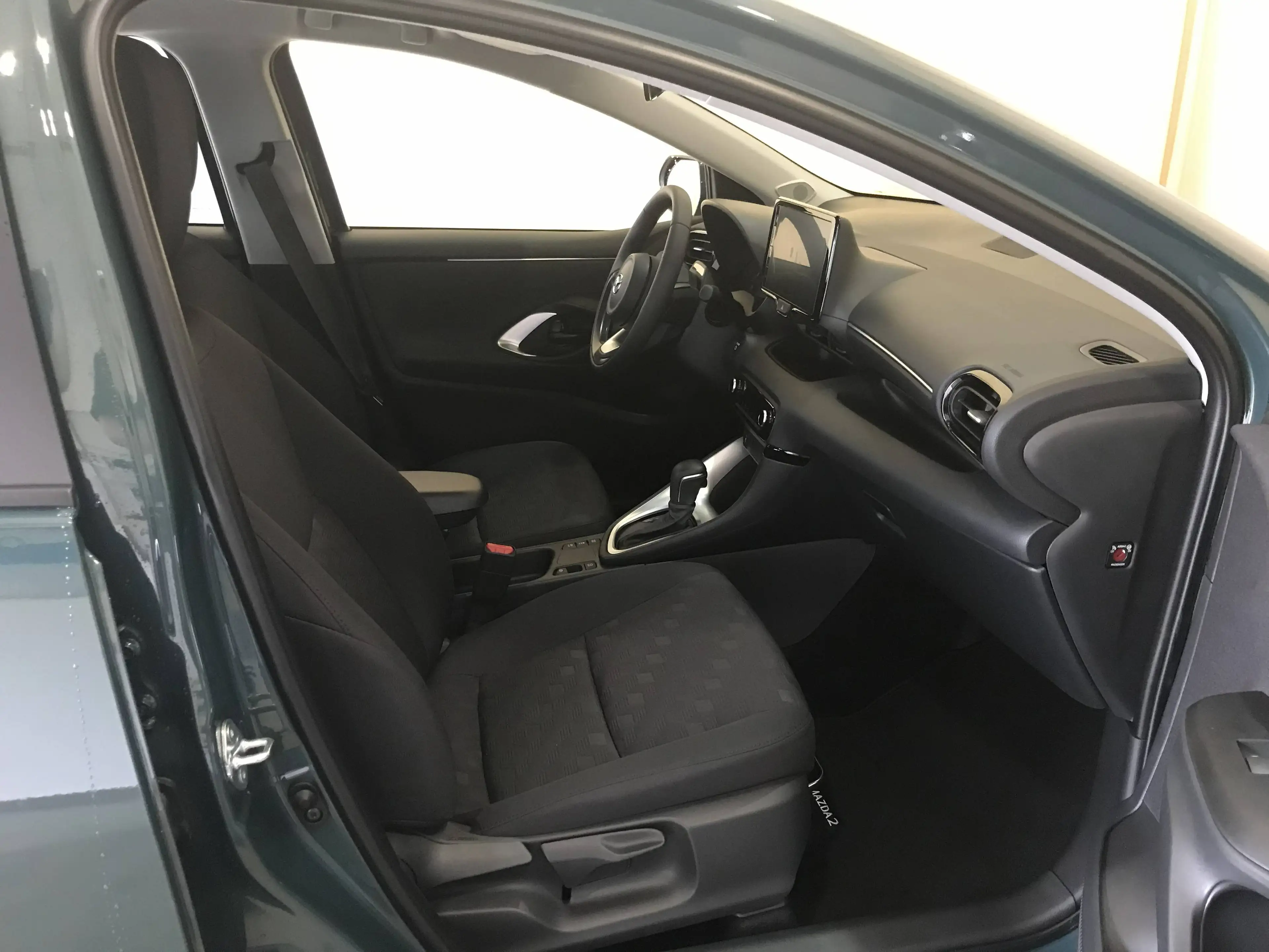 Mazda 2 2026 Mazda2 Hybrid 1.5L Hybrid VVT-i 116 CVT Exclusive-Line — photo 11