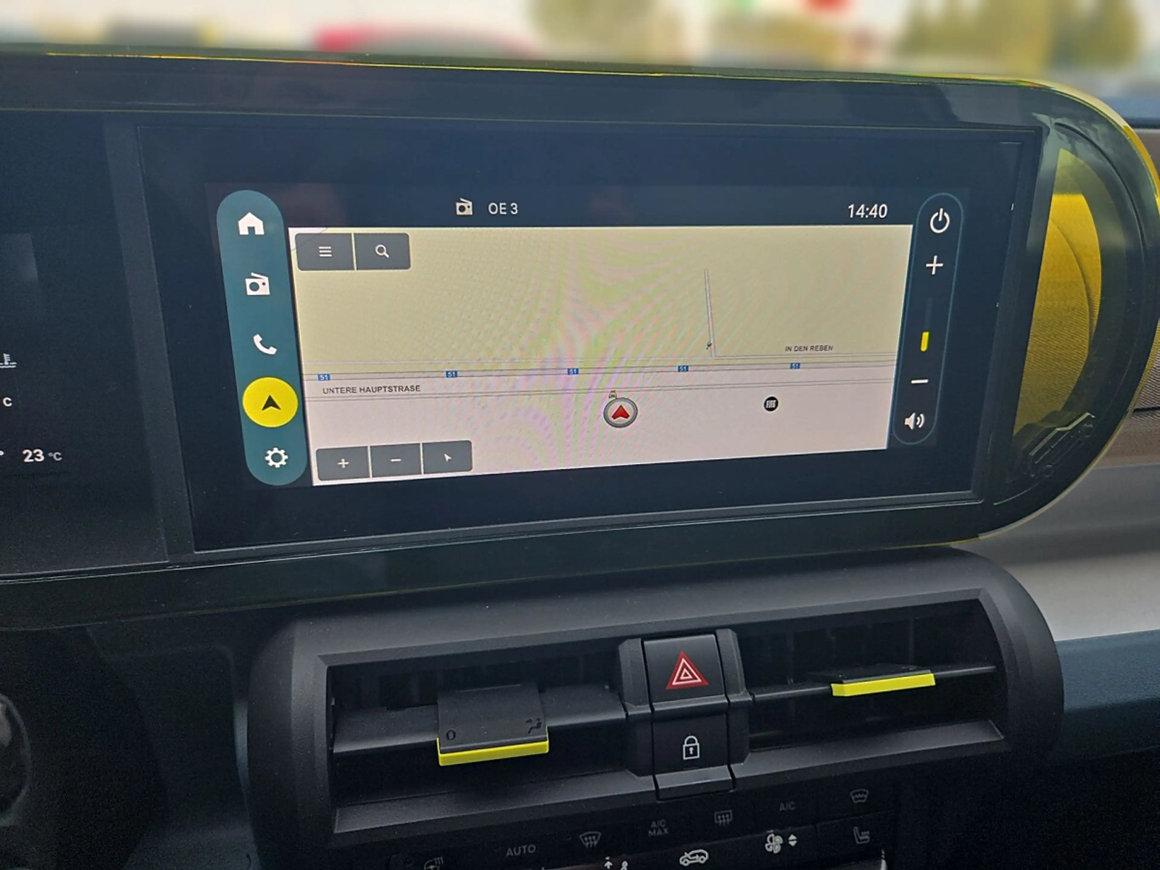Fiat Grande Panda Hybrid mHEV 110 6-Gang eDCT La Prima — photo 9