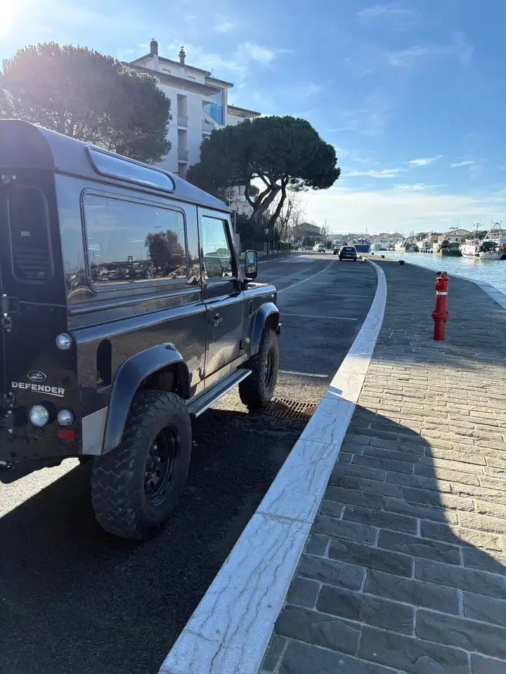 Land Rover Defender 90 2.5 td5 E SW, foto 5