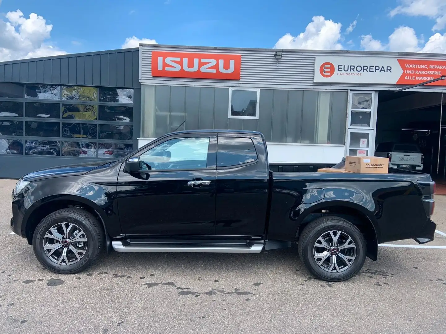 Isuzu D-Max Space Cab 4WD LSE zGG 3500kg f. Wohnkabine Schwarz - 2