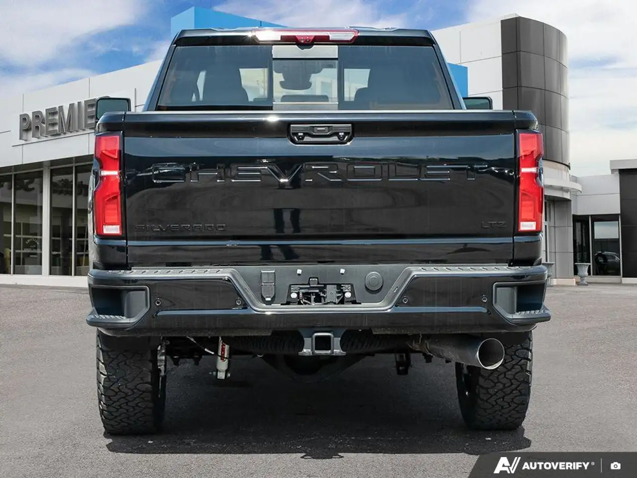 Chevrolet Silverado 2500 снимка Chevrolet Silverado 2500