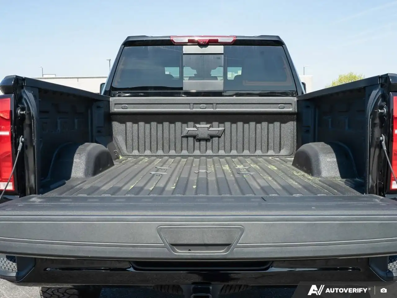 Chevrolet Silverado 2500 снимка Chevrolet Silverado 2500