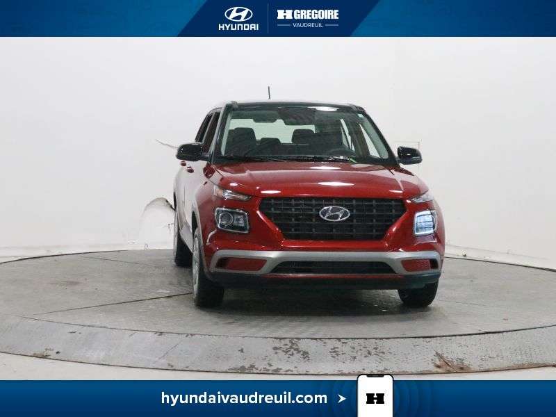 2026 Hyundai Venue Essential IVT w/Two-Tone