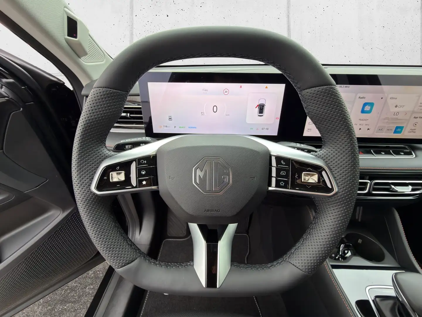 MG HS Hybrid Luxury 5t. Schwarz - 2