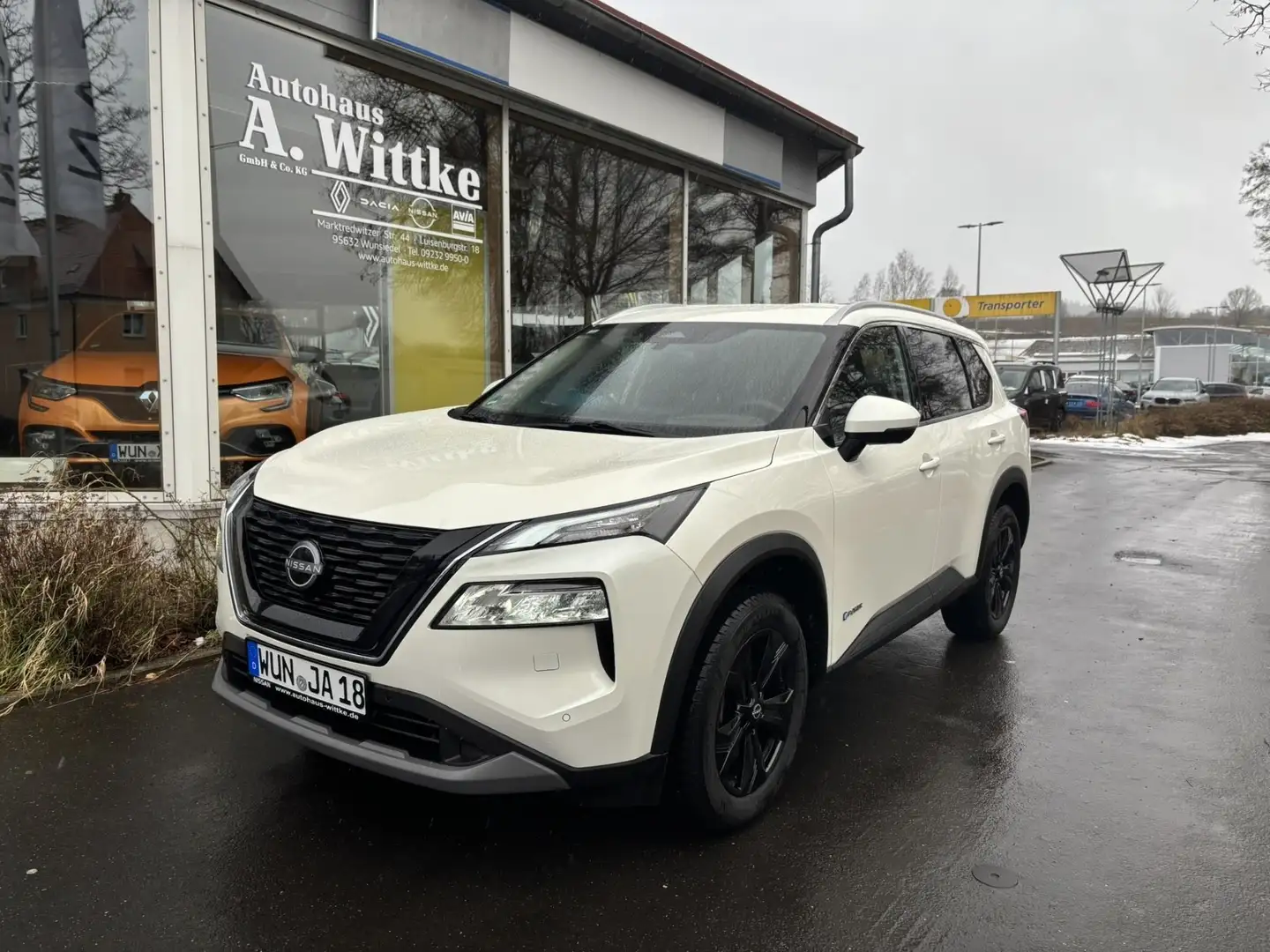 Nissan X-Trail N-Connecta 1.5 VC-T e-4ORCE 213 PS 4x4 P Weiß - 1