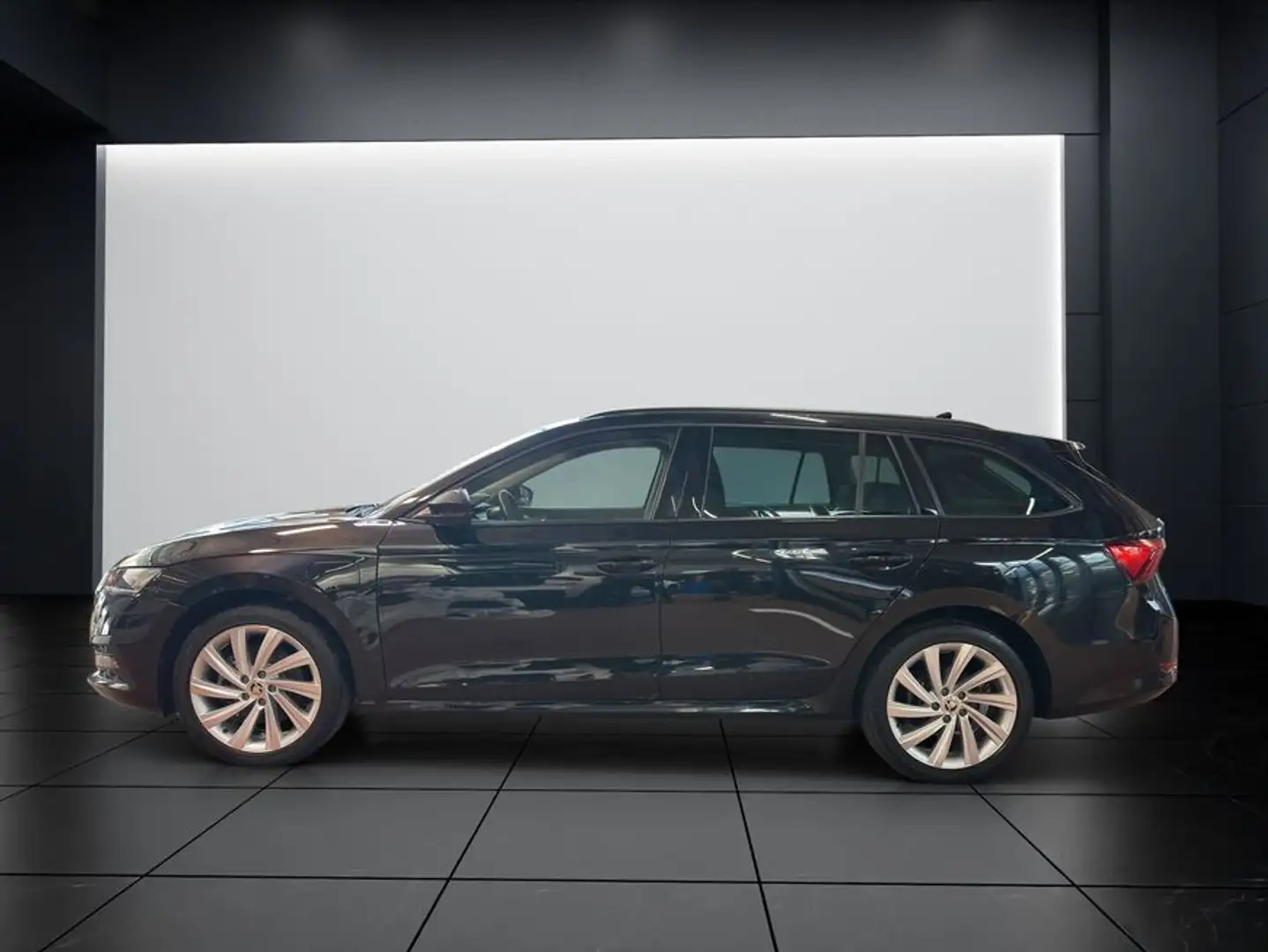 Skoda Octavia Combi 1.4 TSI iV DSG Ambition Pano Schwarz - 2