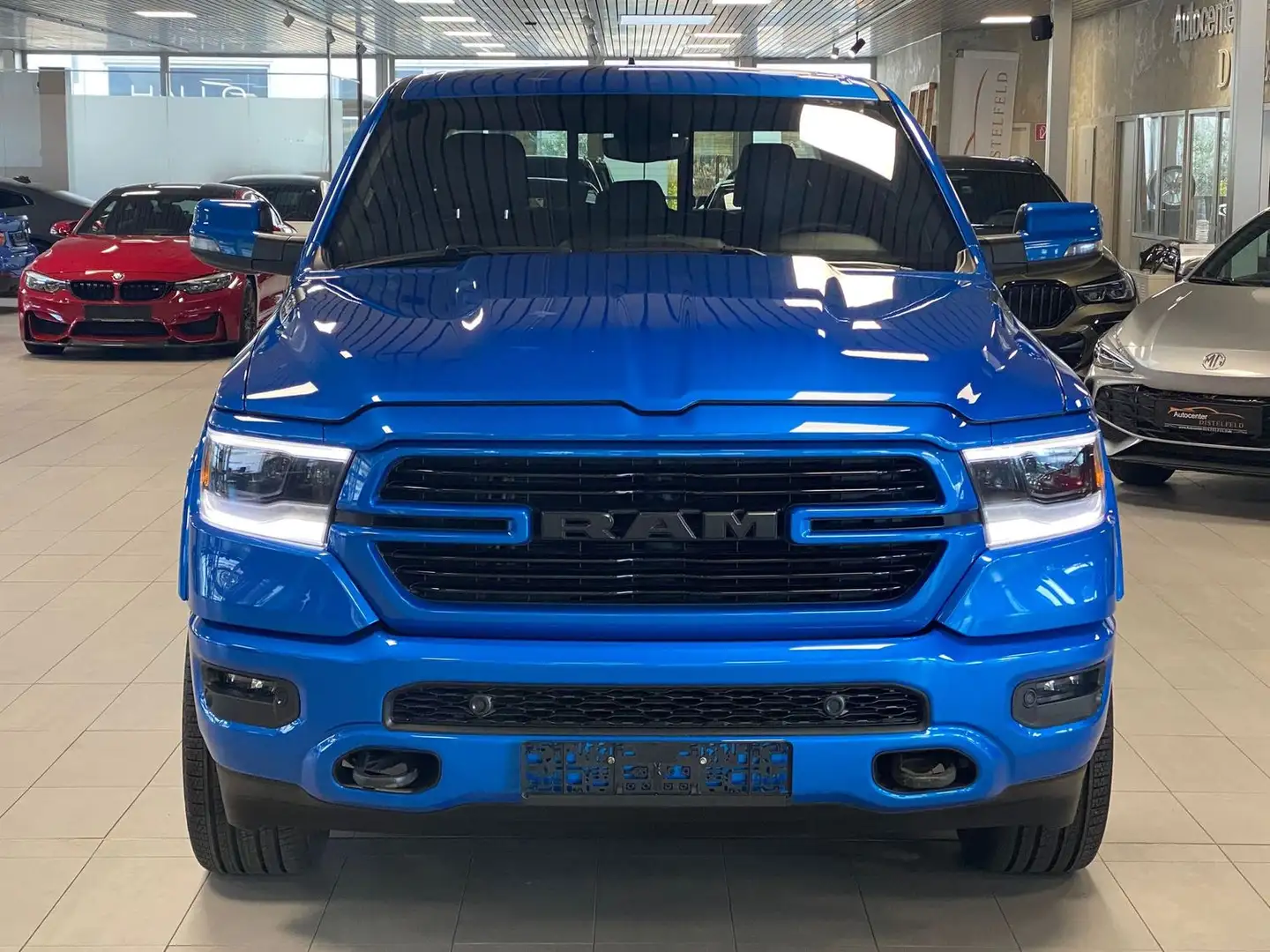 Dodge RAM 1500 4x4 Built to Serve 5,7l V8 LPG DEUTSCHE Erstz Bleu - 2