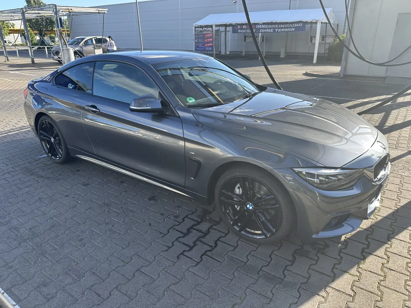 BMW 440 i Coupe xDrive Aut. M Sport Grau - 1
