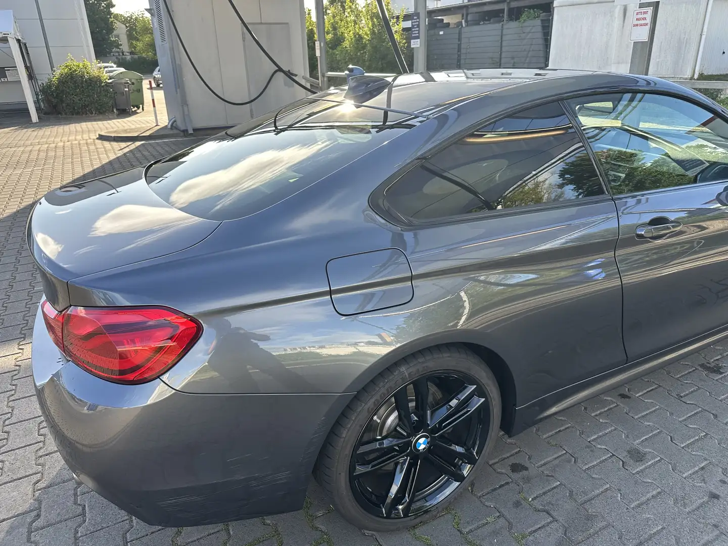 BMW 440 i Coupe xDrive Aut. M Sport Grau - 2