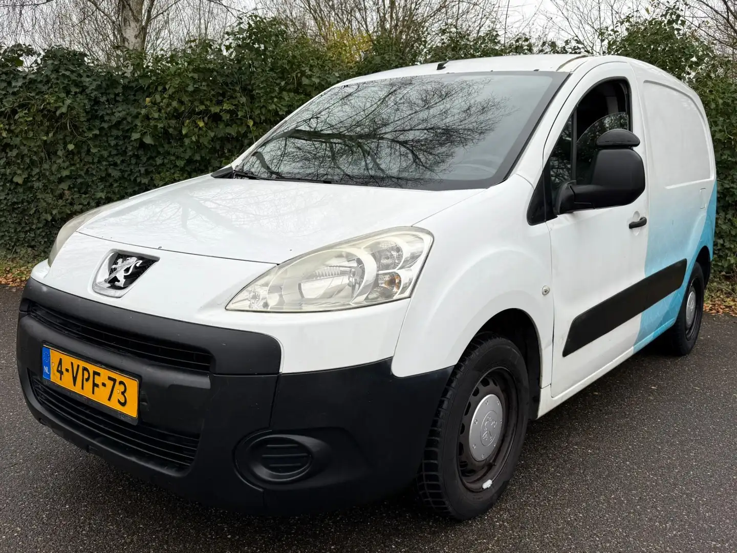 Peugeot Partner 120 1.6 HDI L1 XT Profit + BUS AIRCO - 1