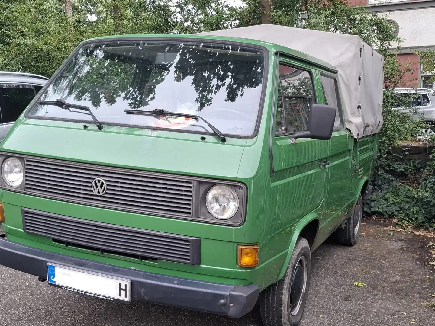 Volkswagen T2 Transporter 247 041,OLDTIMER-H-KNZ. Verde - 2