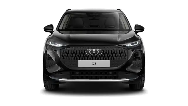 Audi Q3 view 4