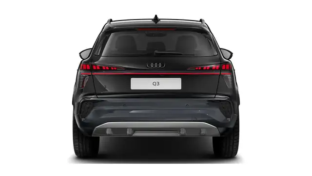 Audi Q3 view 3