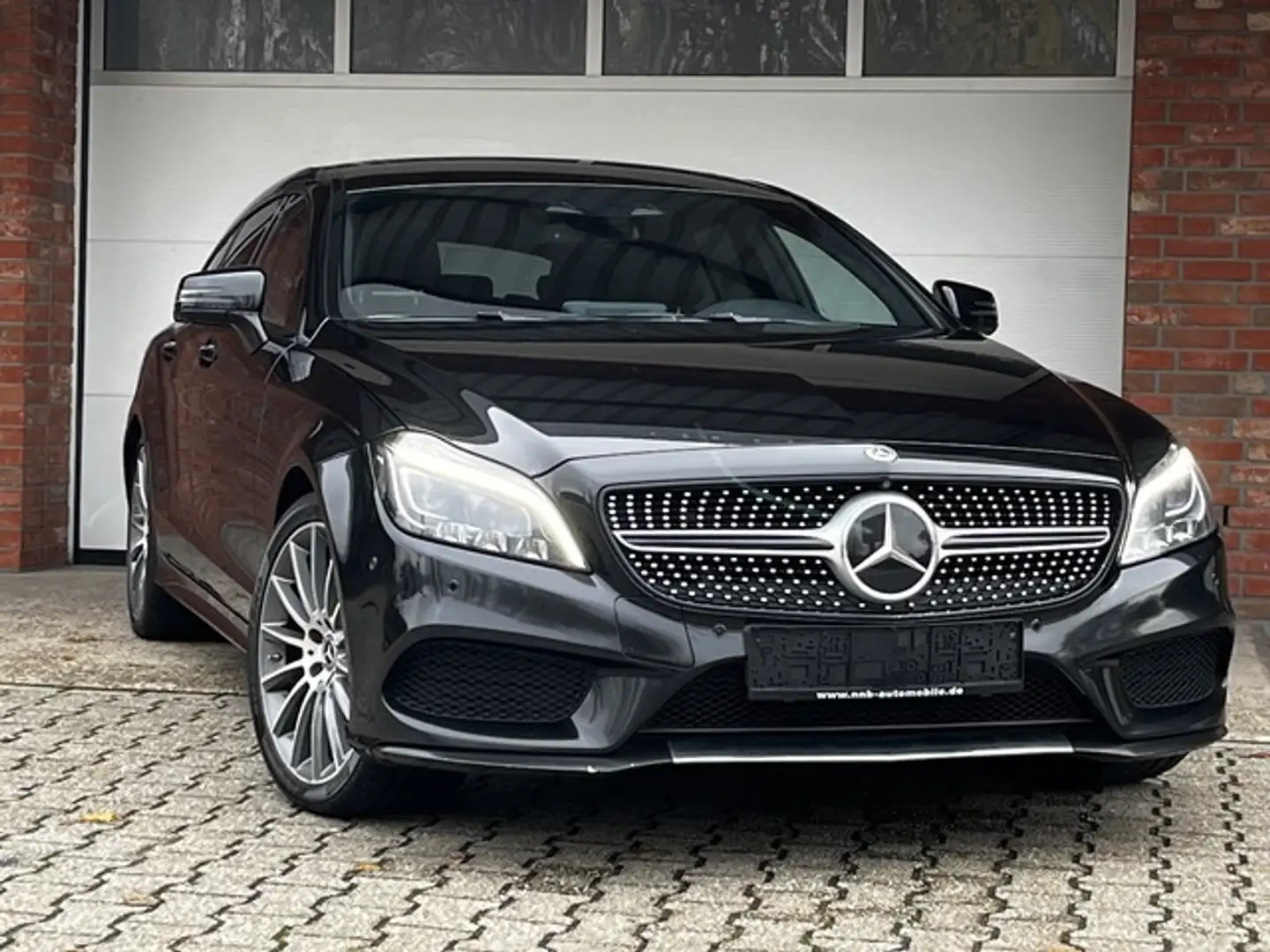 Mercedes-Benz CLS 250 AMG Schiebedach Kamera Harman Schwarz - 2
