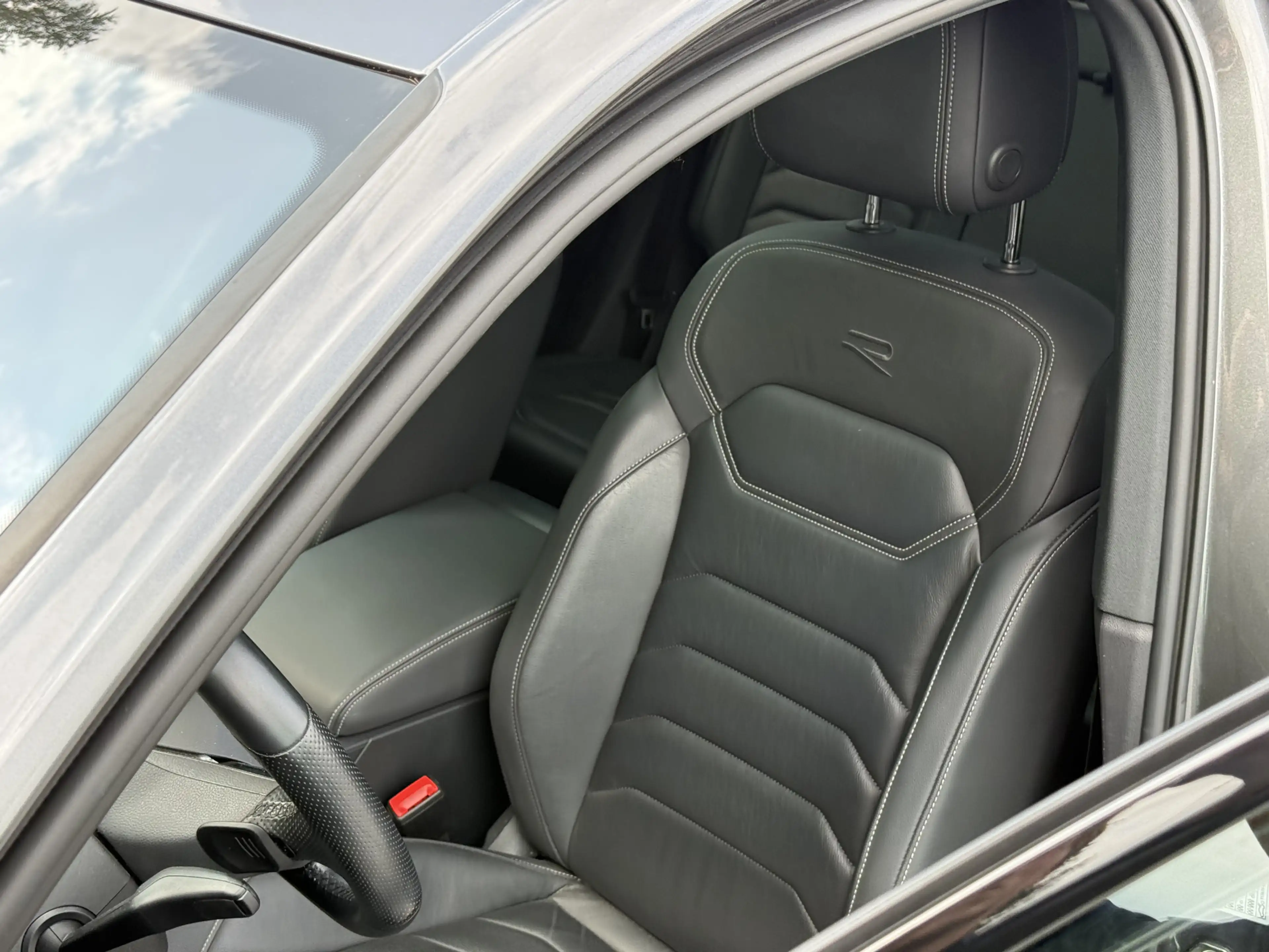Volkswagen Touareg 3.0 TSi 4MOTION R | Trekhaak | luchtvering | Pano — photo 24