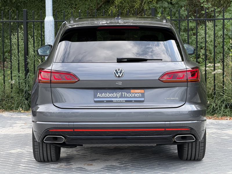 Volkswagen Touareg 3.0 TSi 4MOTION R | Trekhaak | luchtvering | Pano — photo 8