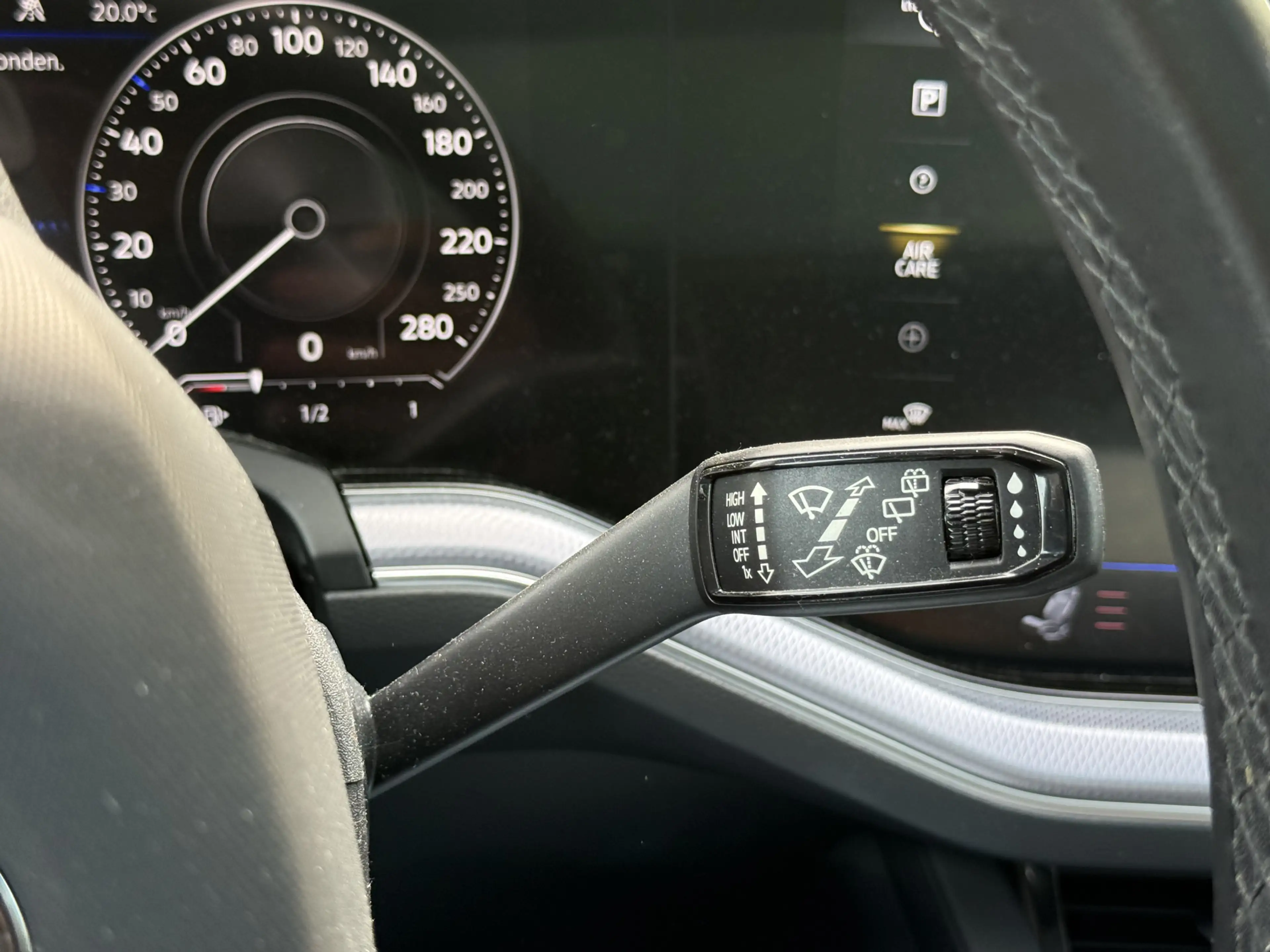 Volkswagen Touareg 3.0 TSi 4MOTION R | Trekhaak | luchtvering | Pano — photo 31