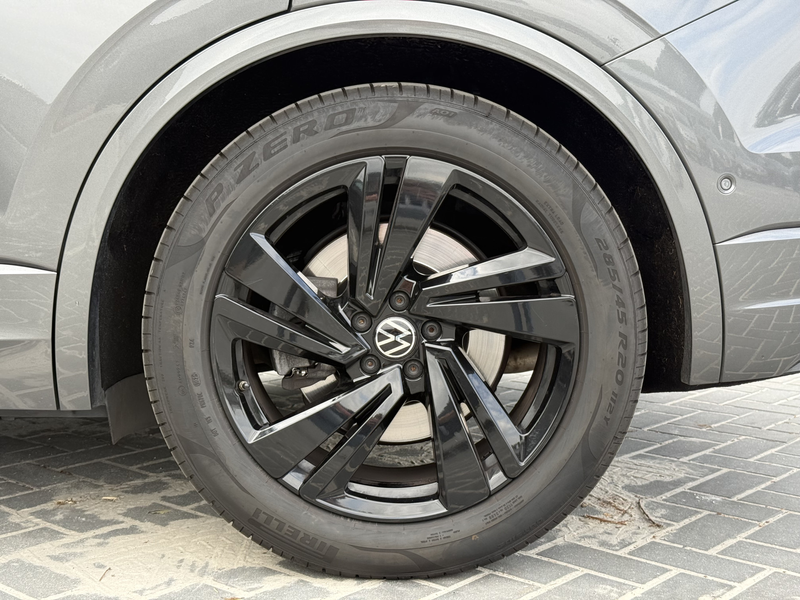 Volkswagen Touareg 3.0 TSi 4MOTION R | Trekhaak | luchtvering | Pano — photo 9