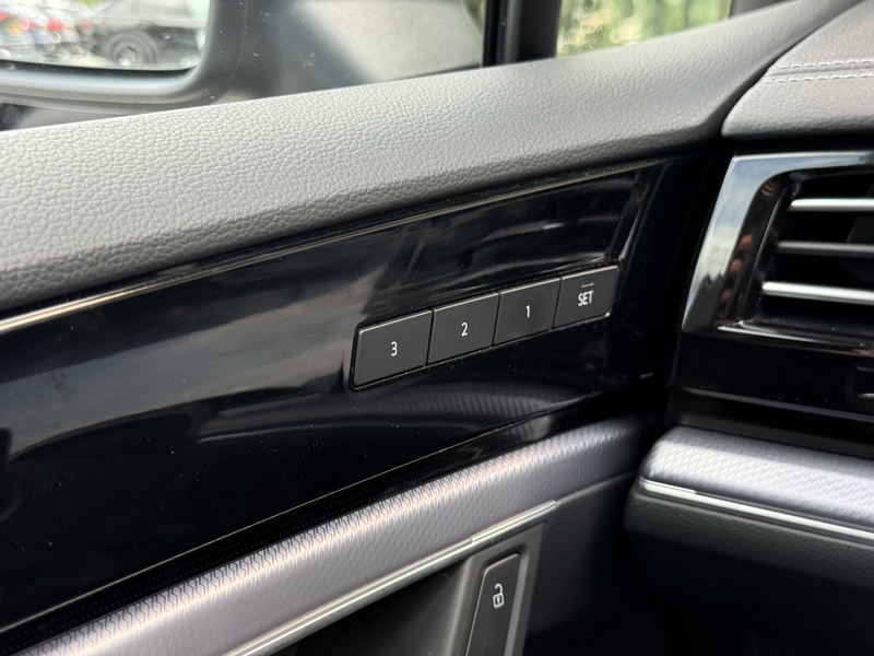 Volkswagen Touareg 3.0 TSi 4MOTION R | Trekhaak | luchtvering | Pano — photo 19