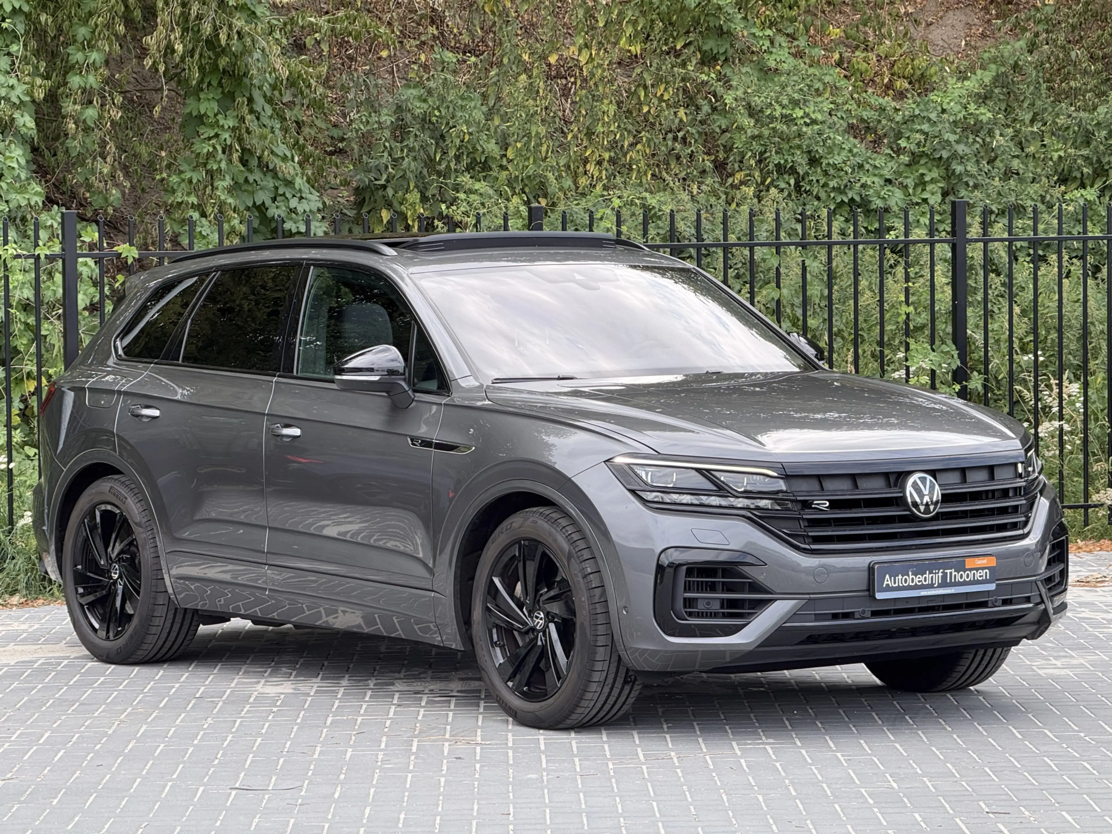 Volkswagen Touareg 3.0 TSi 4MOTION R | Trekhaak | luchtvering | Pano — photo 9