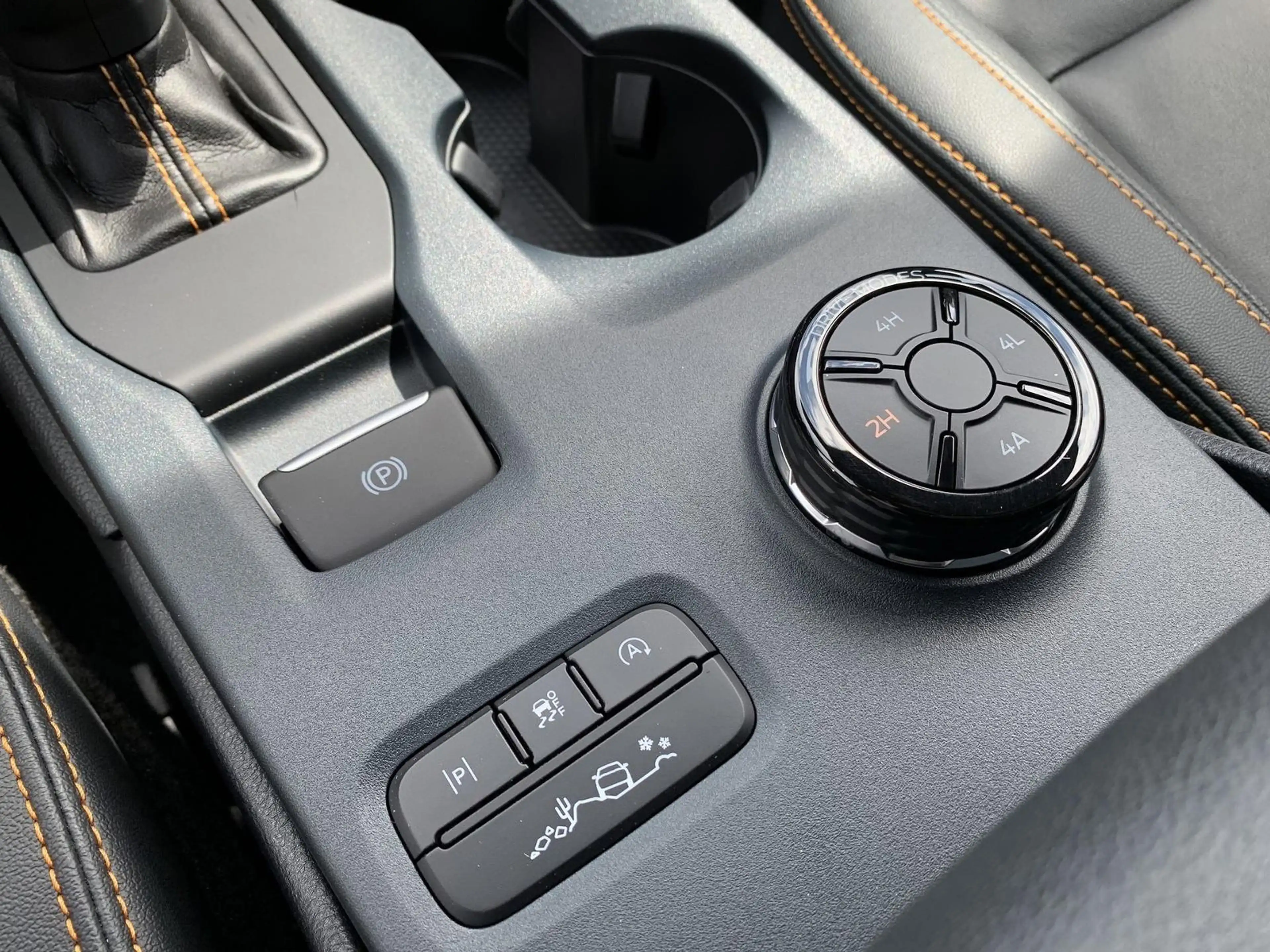Ford Ranger Wildtrak DoKa 4WD AHK+Rollo+360-Cam+LED — photo 16