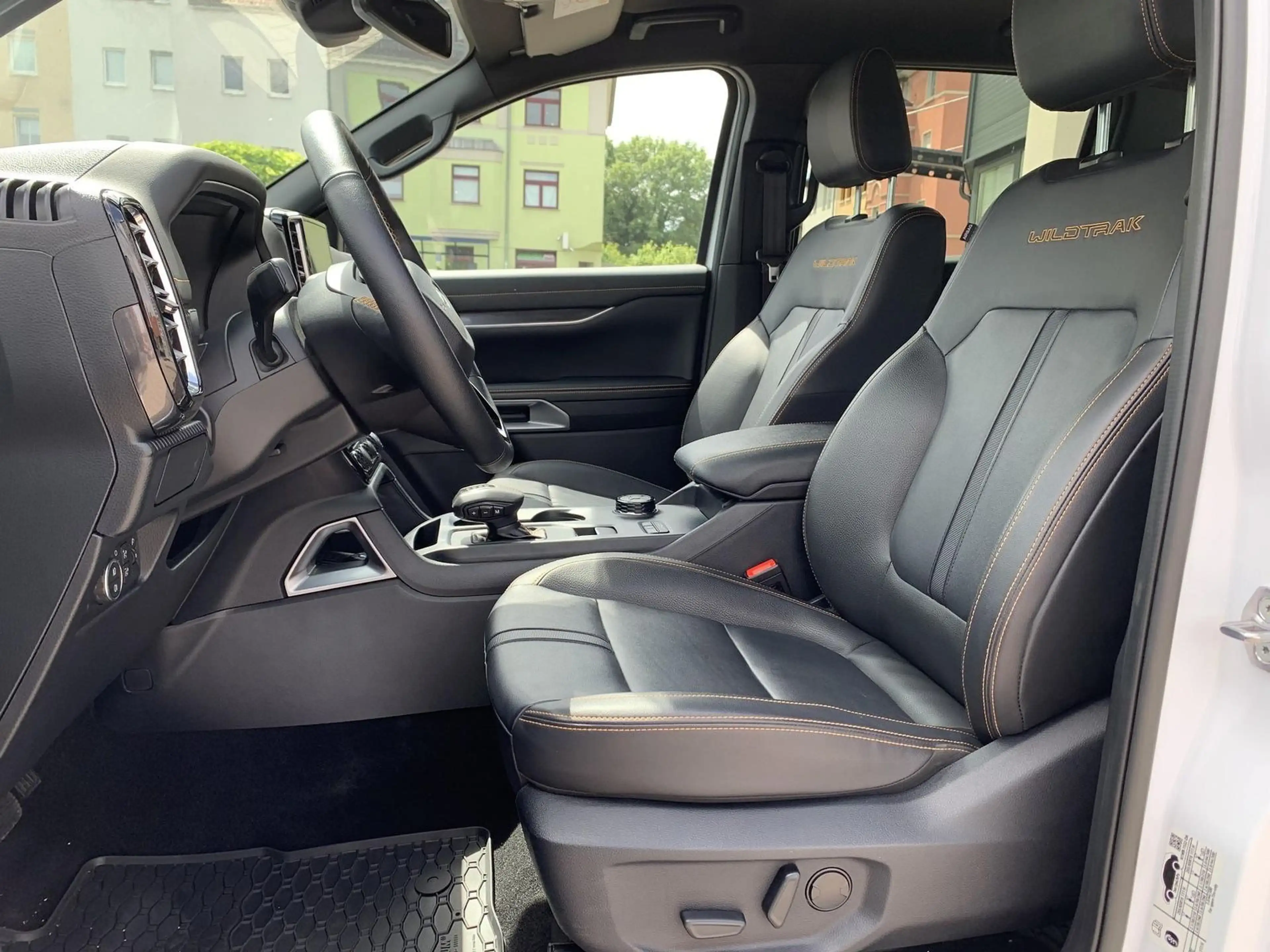 Ford Ranger Wildtrak DoKa 4WD AHK+Rollo+360-Cam+LED — photo 11
