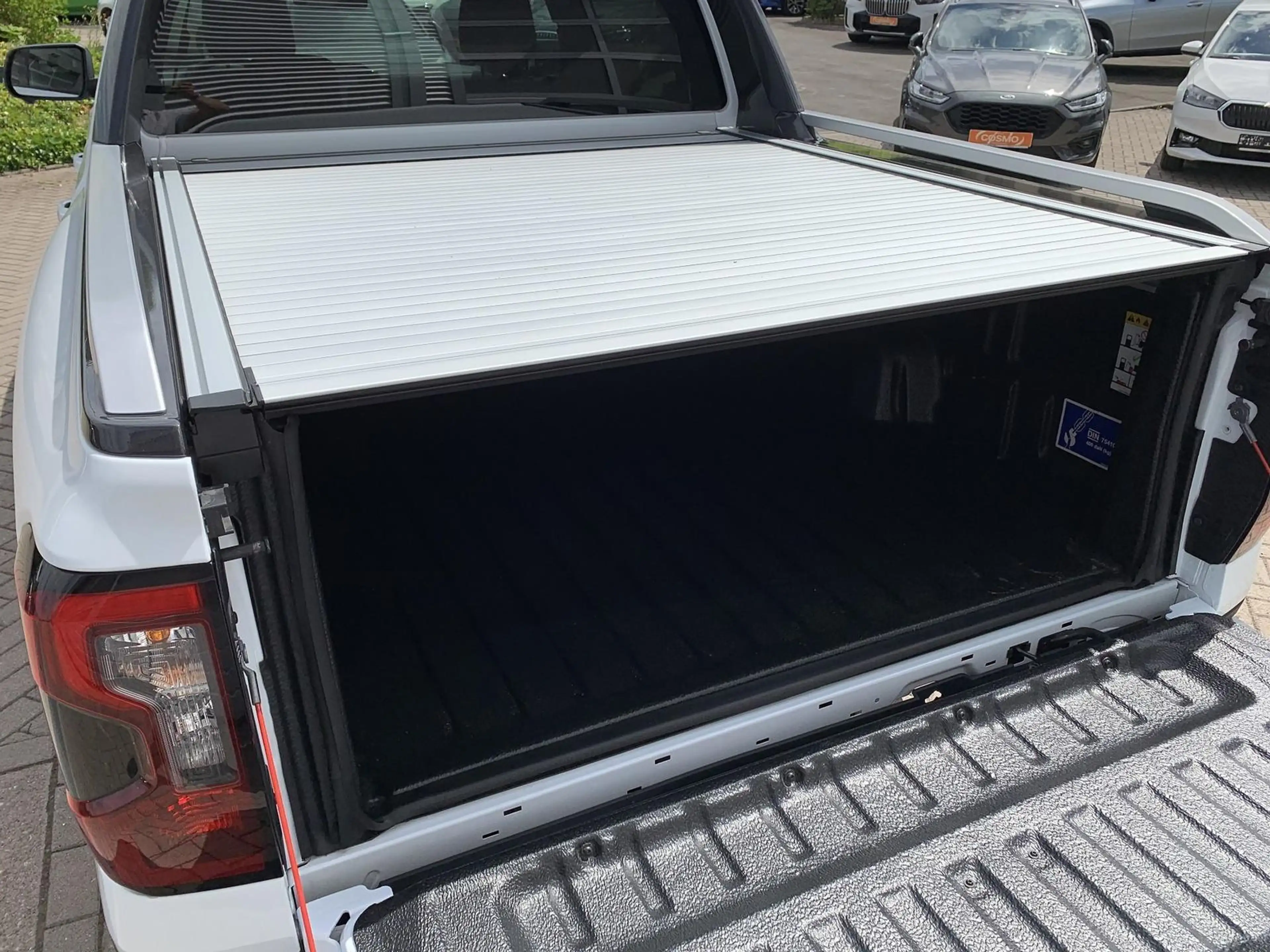 Ford Ranger Wildtrak DoKa 4WD AHK+Rollo+360-Cam+LED — photo 8