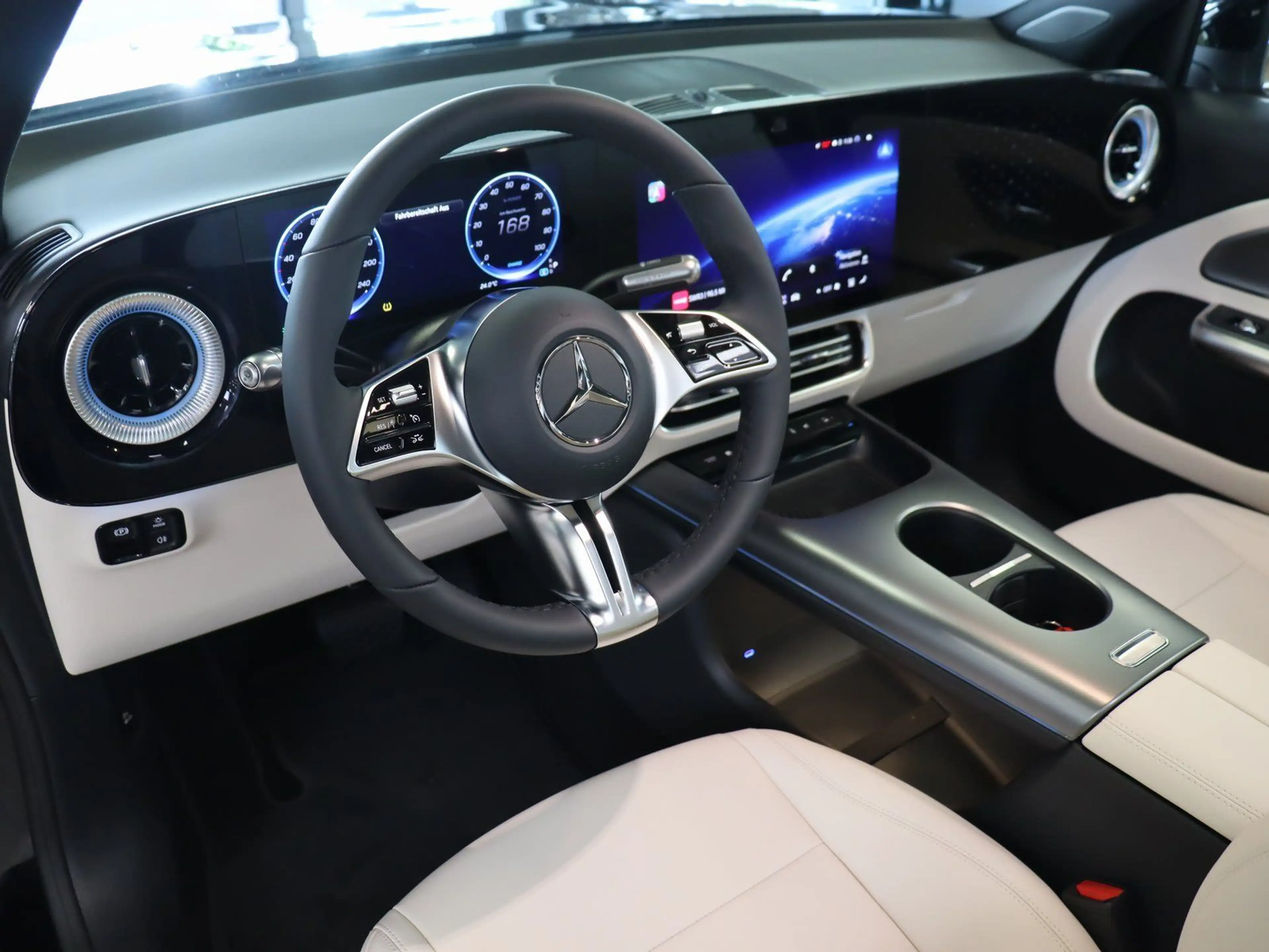 Mercedes-Benz GLB 250 + EQ Advanced-Plus/AHK/Pano/Distronic — photo 9
