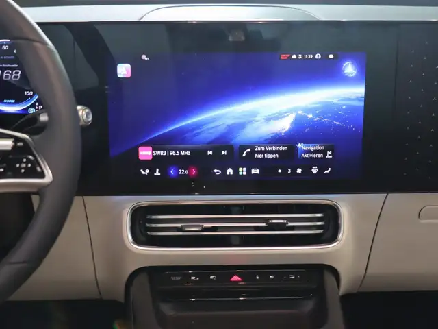 Mercedes-Benz GLB view 15