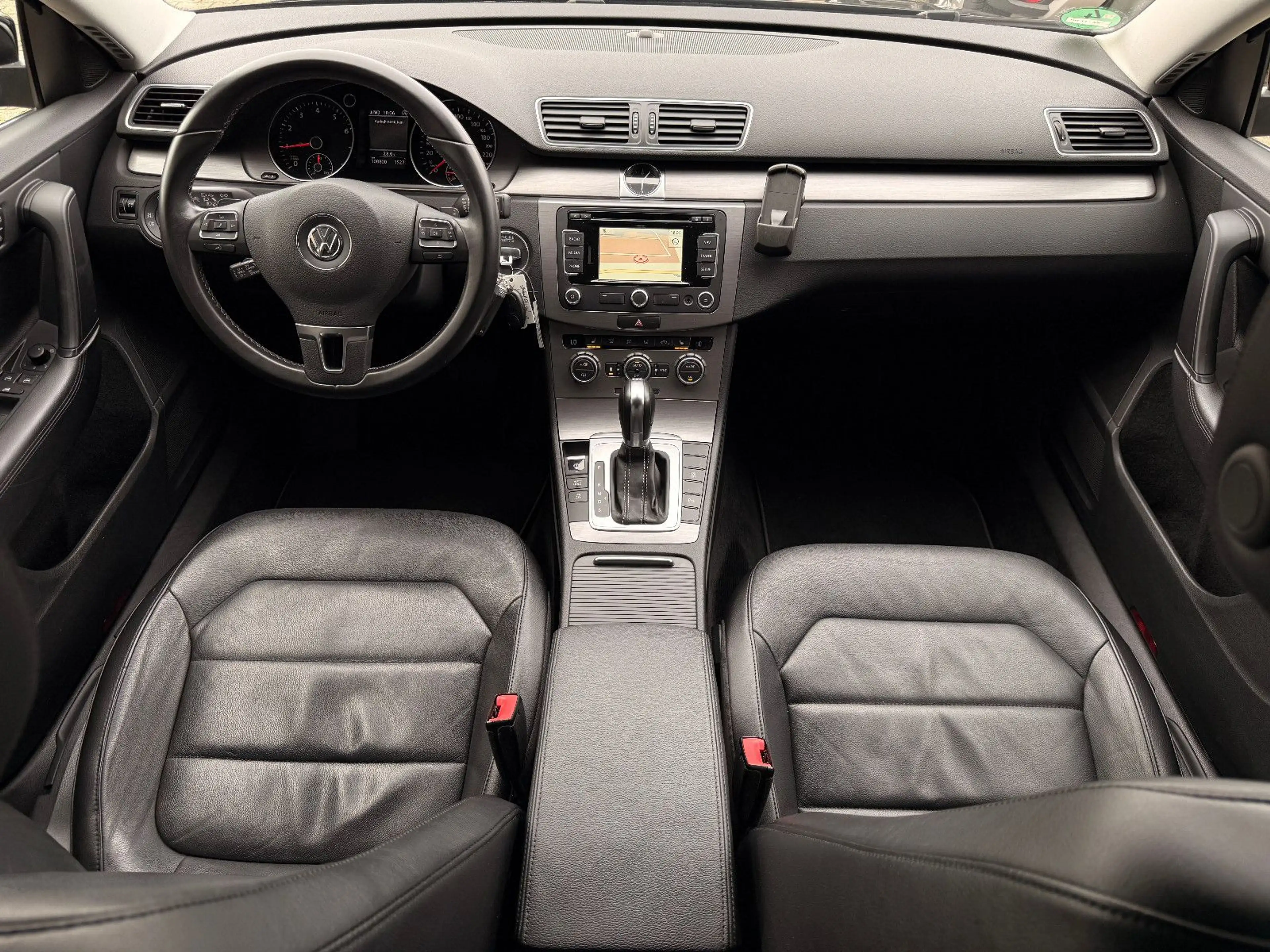 Volkswagen Passat Variant Edition BLACK/Standheiz./Sitzhz./ — photo 14