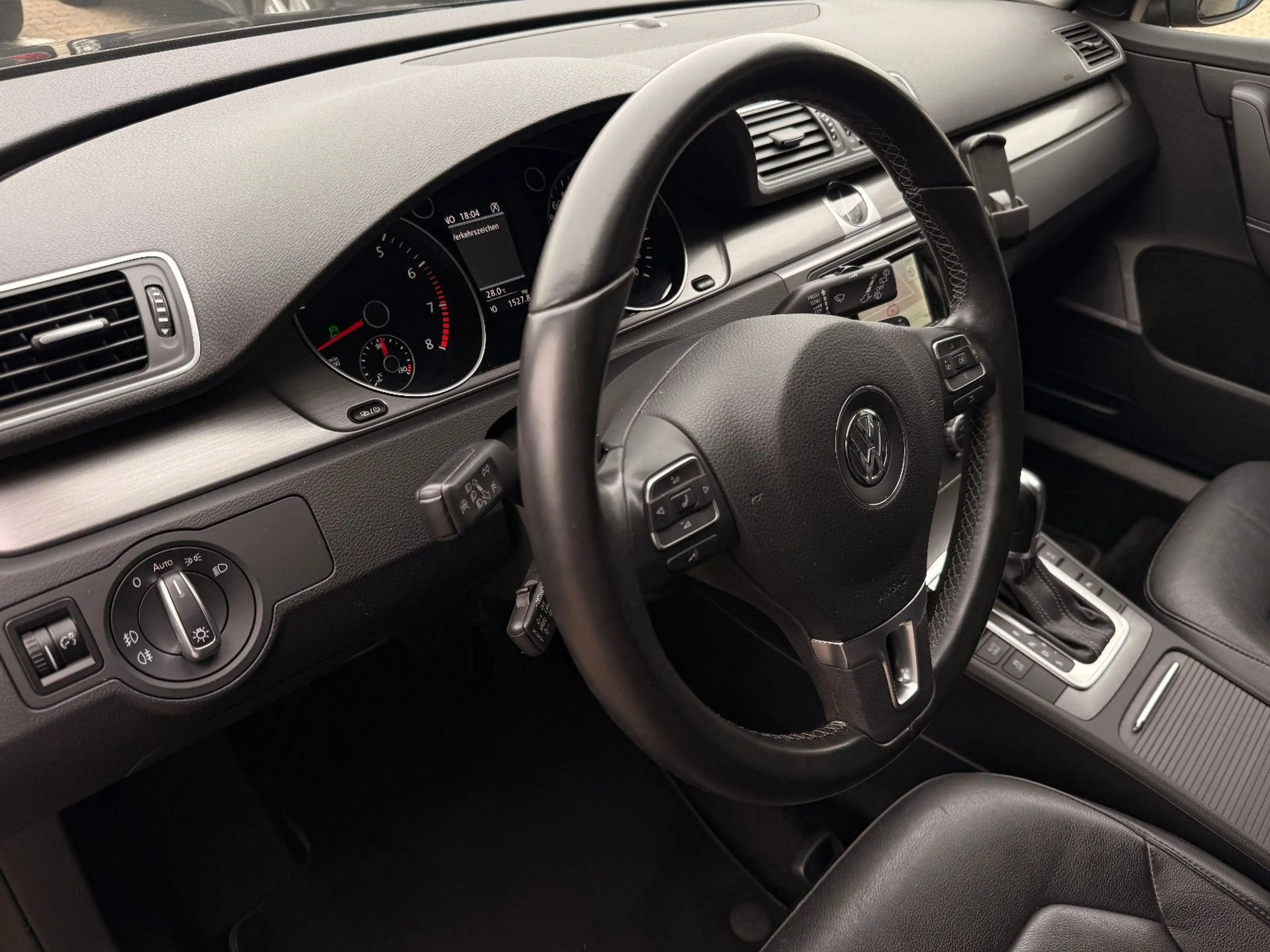 Volkswagen Passat Variant Edition BLACK/Standheiz./Sitzhz./ — photo 10