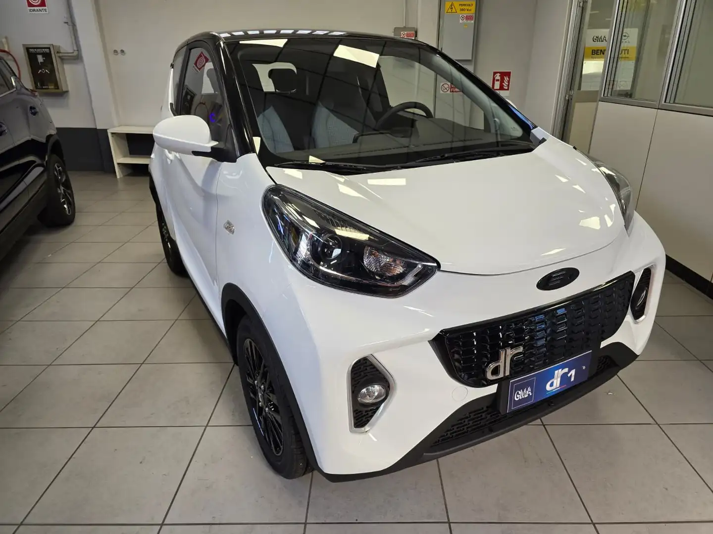 DR Automobiles DR1.0 Wit - 2