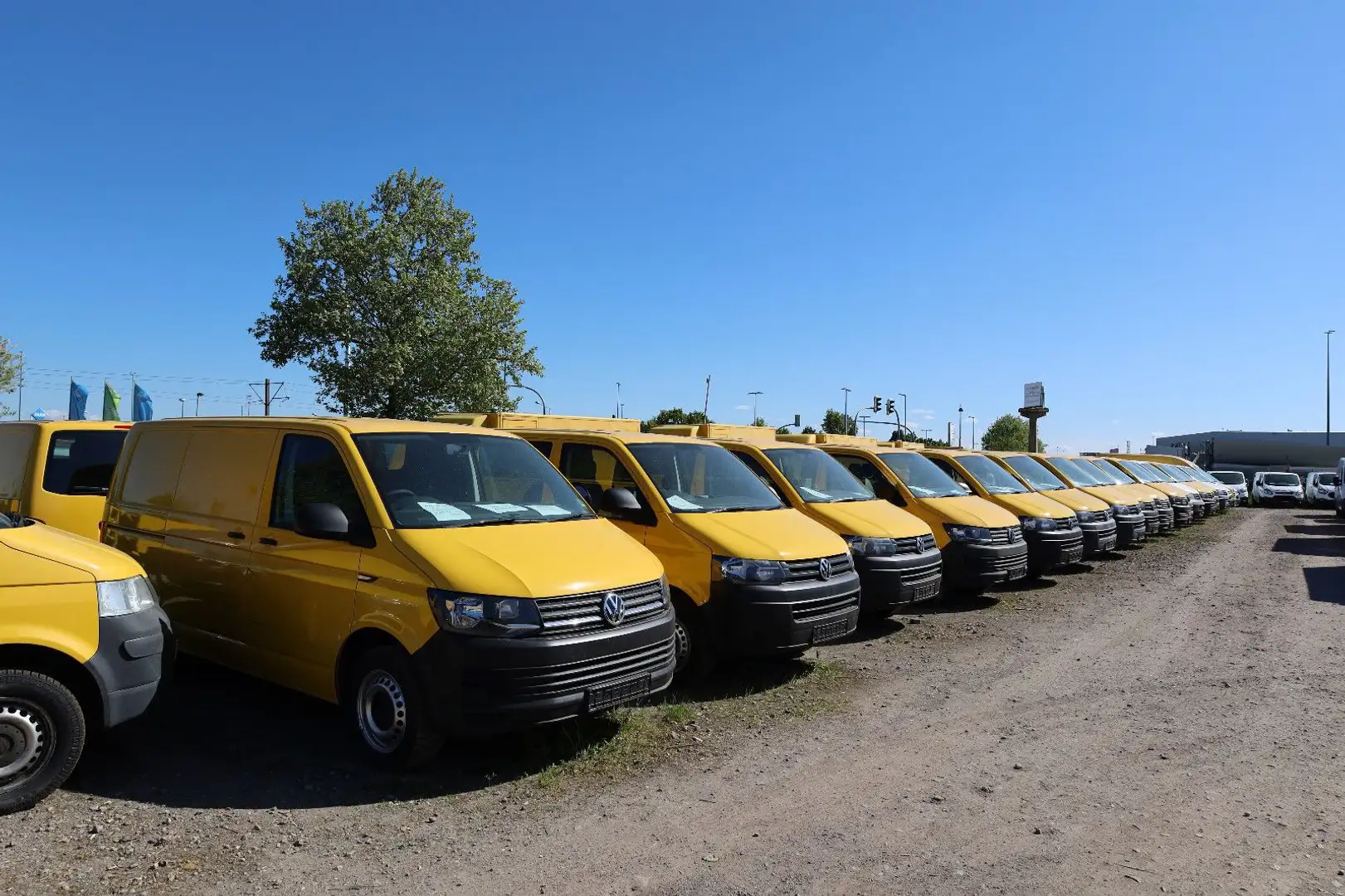 Volkswagen T5 Transporter Kasten-Kombi 2.0 TDI/EU5/5-Sitze Amarillo - 2
