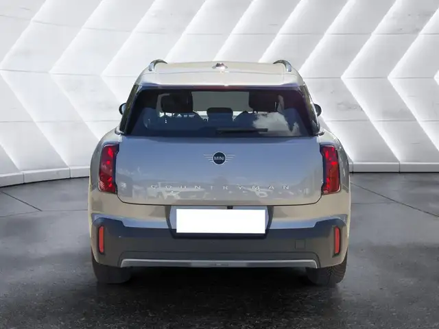 Mini Countryman view 3